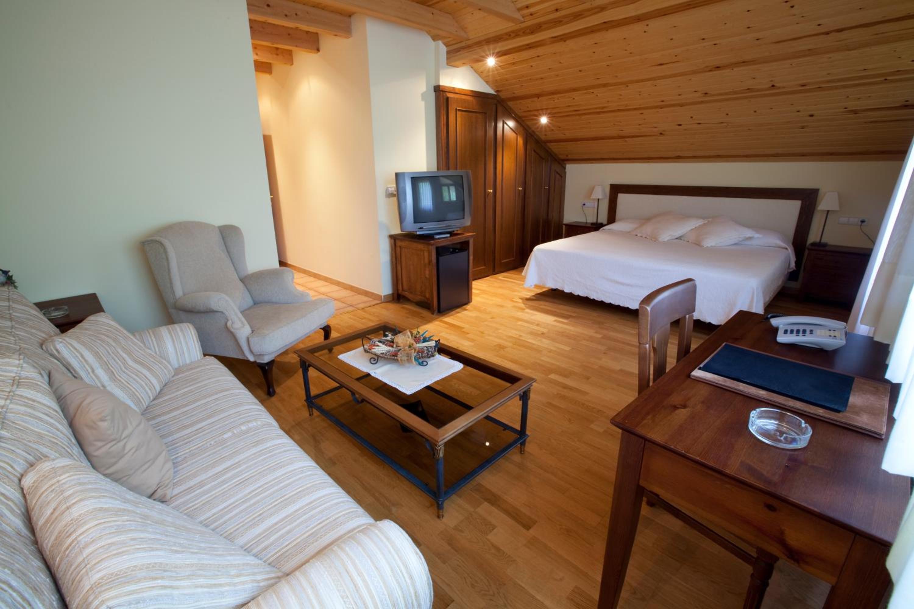 Superior Double Room with Garden View photo 2