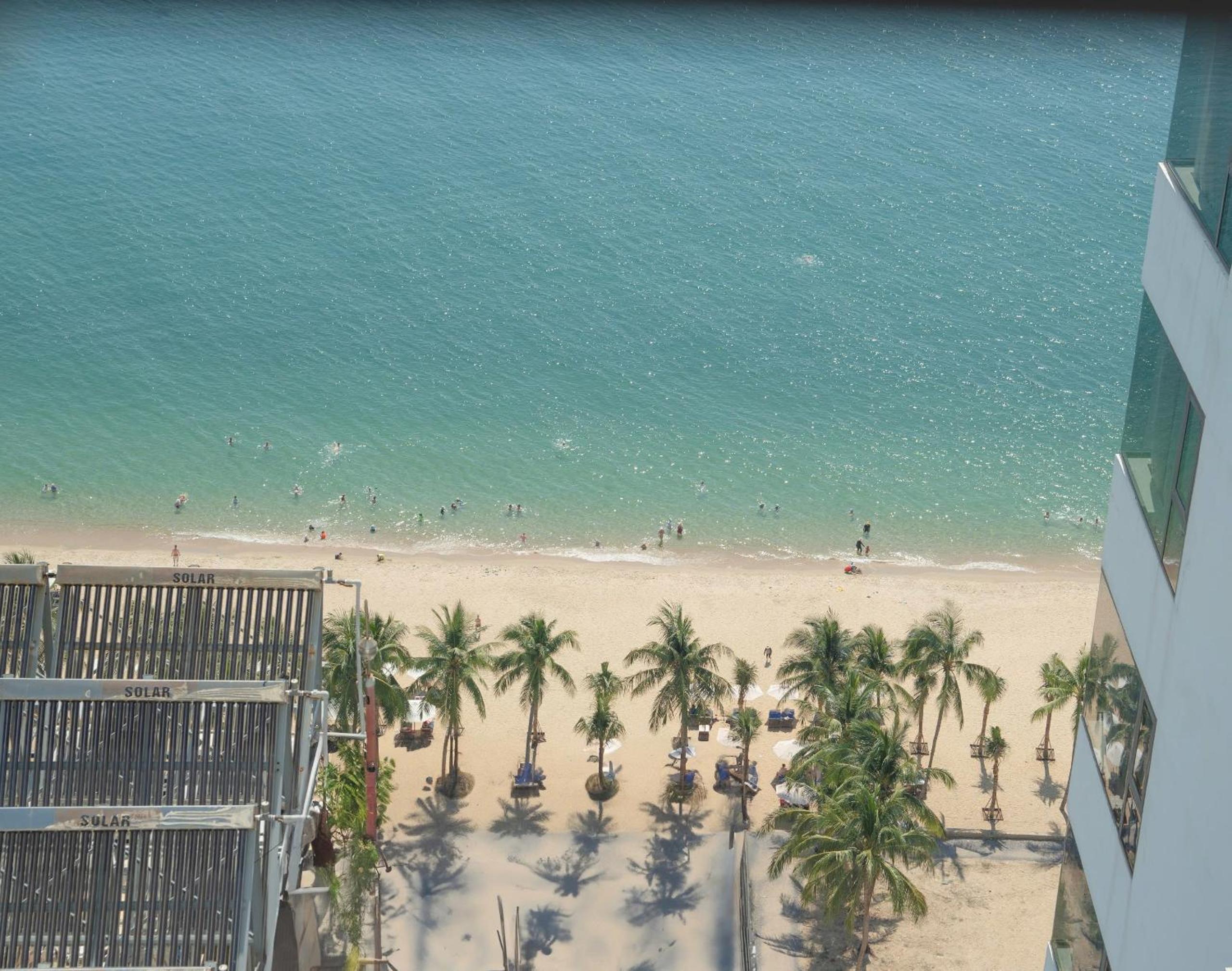 Deluxe Twin Room with Sea View - Photo 8