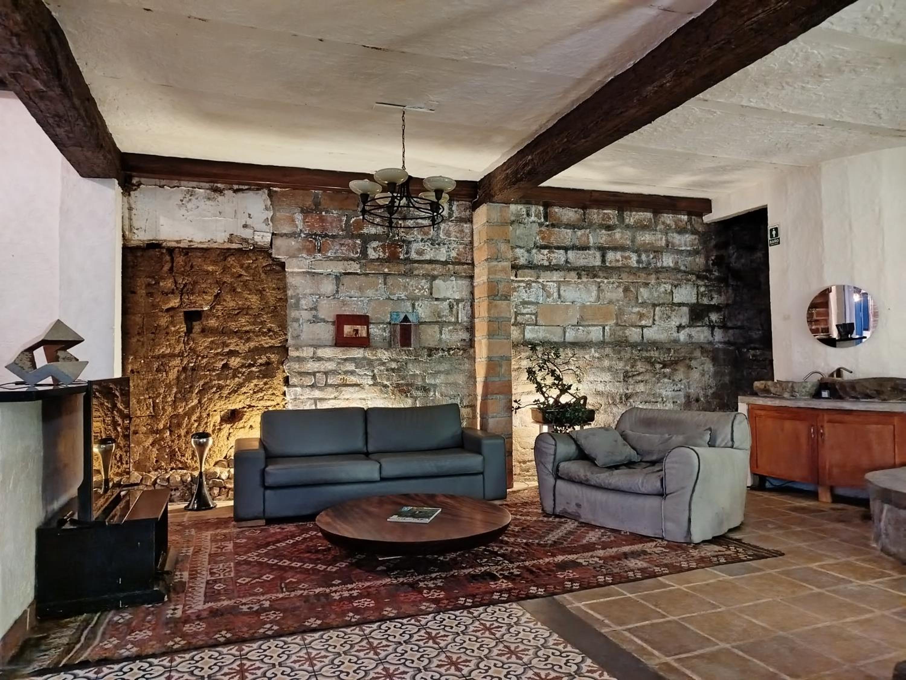 Four-Bedroom House photo 2