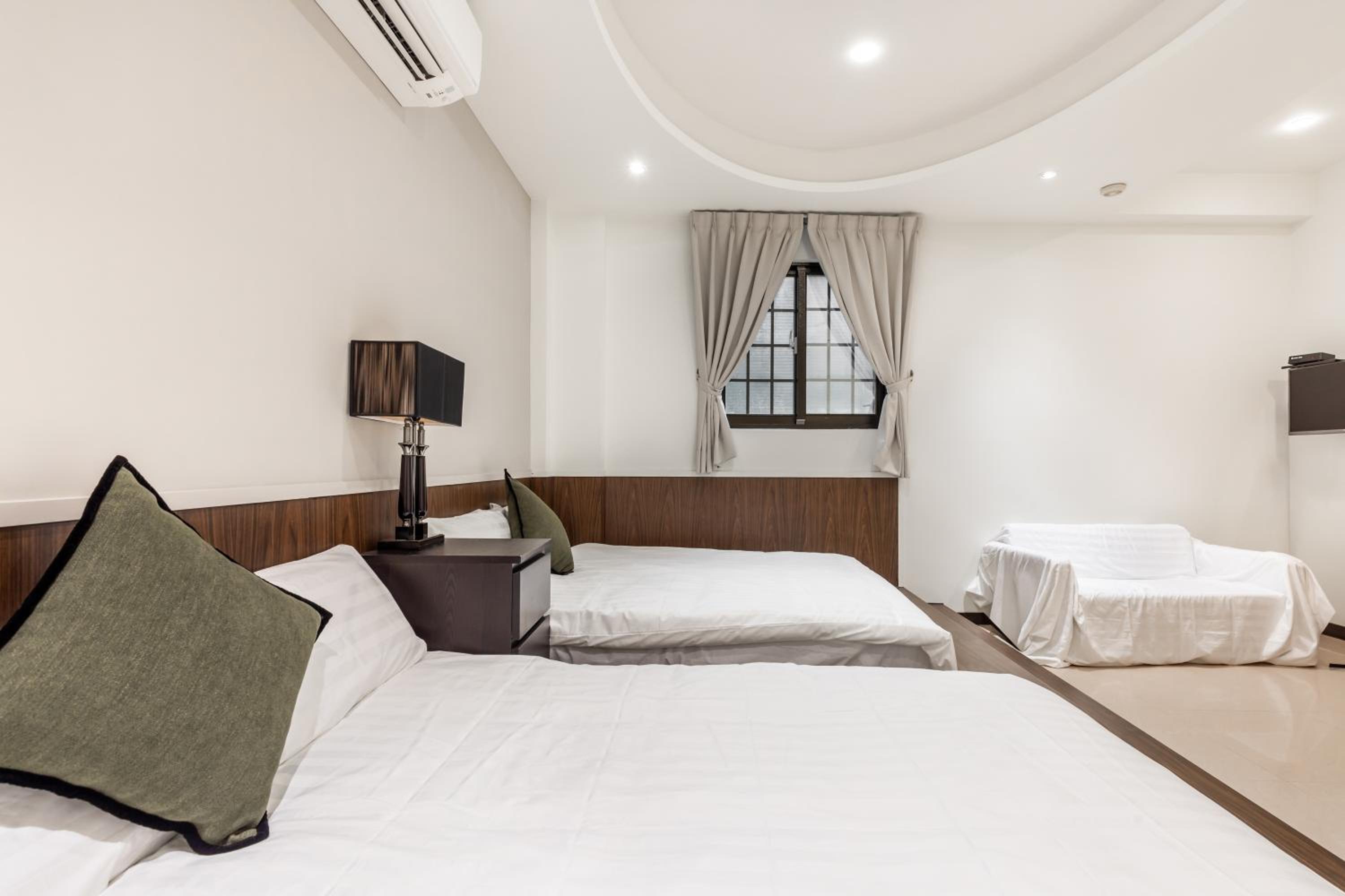 Standard Quadruple Room photo 3