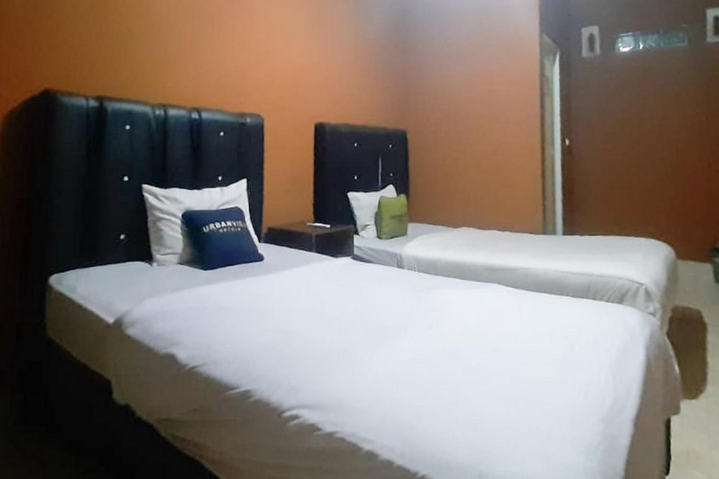 Deluxe Twin Room photo 2
