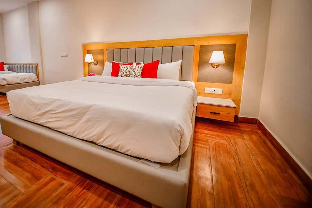 Family Room - Photo 8