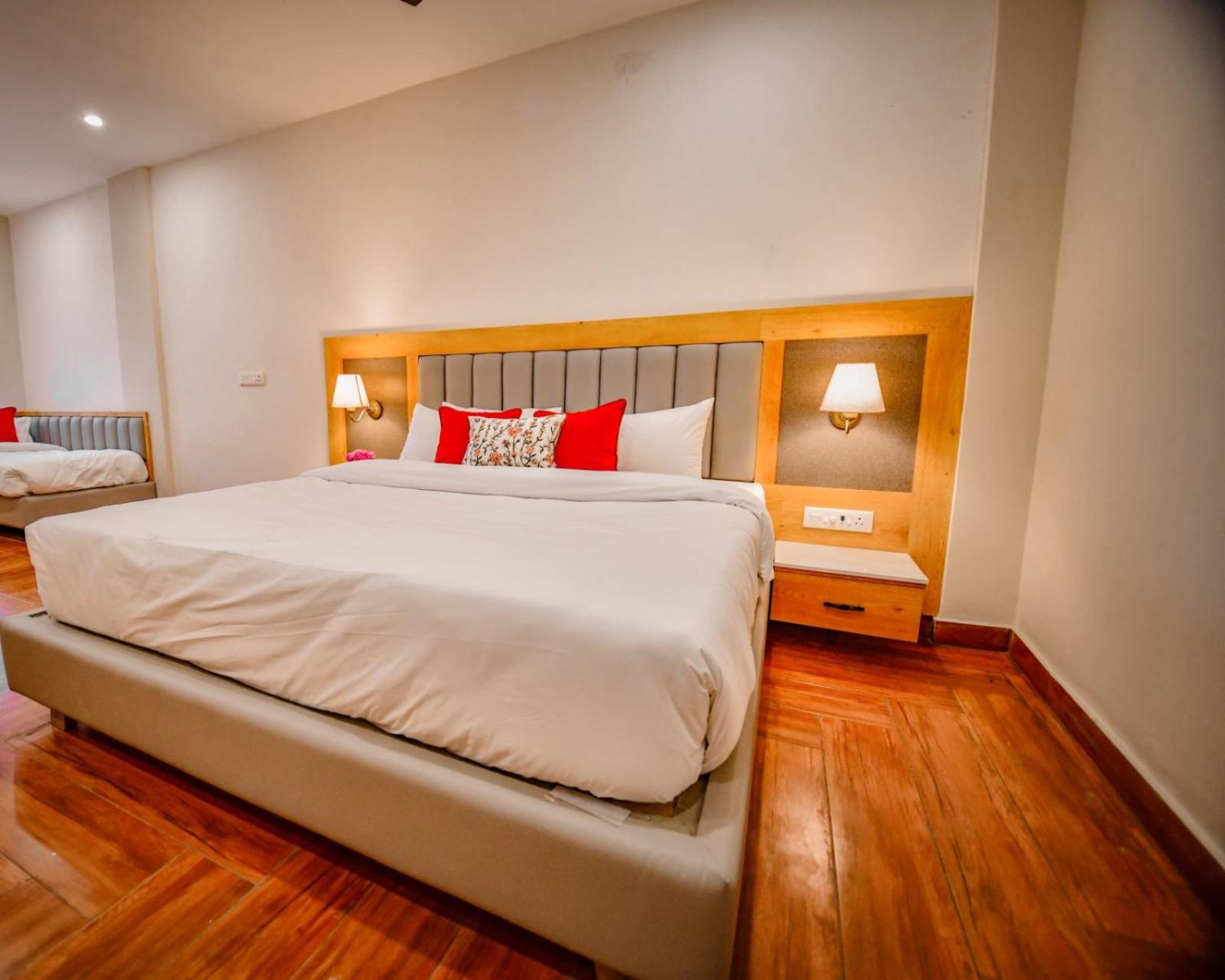 Family Room - Photo 9