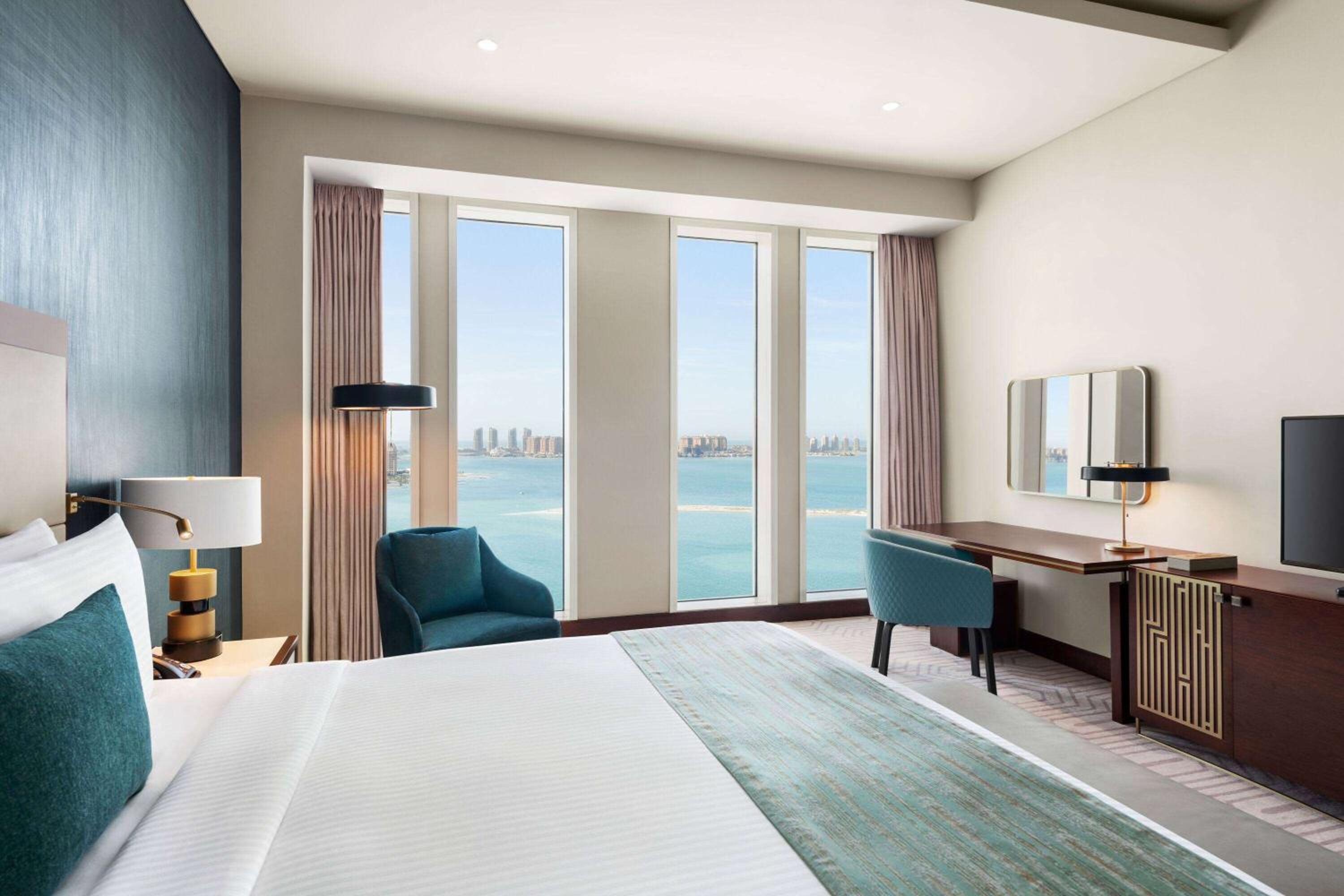 Deluxe King Room - Sea View - Photo 1