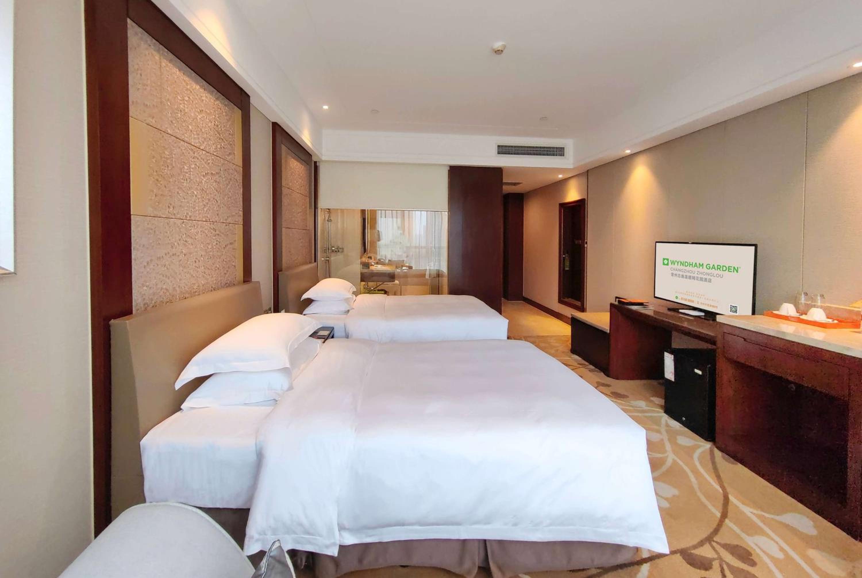 Deluxe Twin Room with Two Double Beds - Non-Smoking