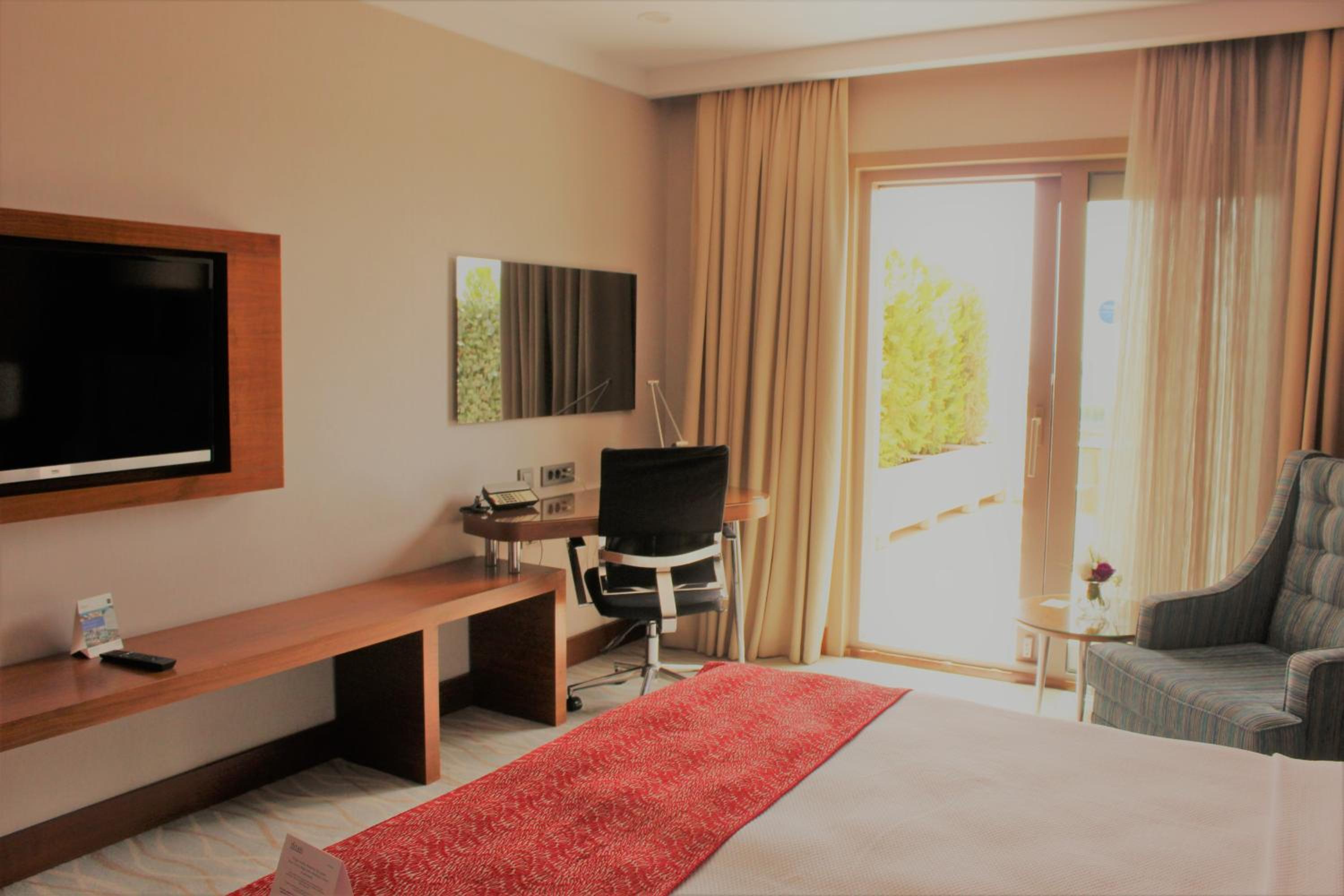 Deluxe Double Room with Balcony and Sea View