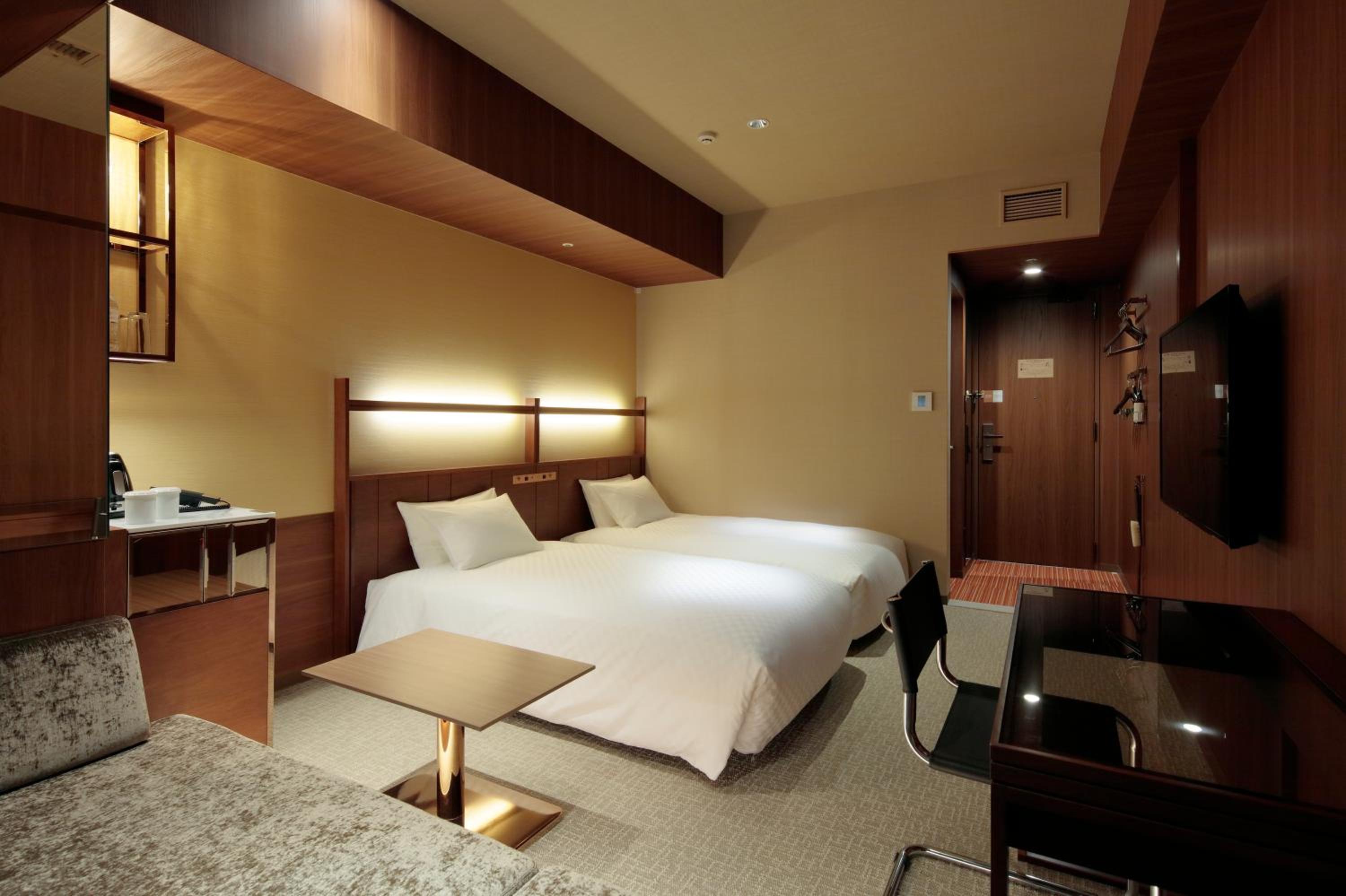 Corner Twin Room - Photo 1