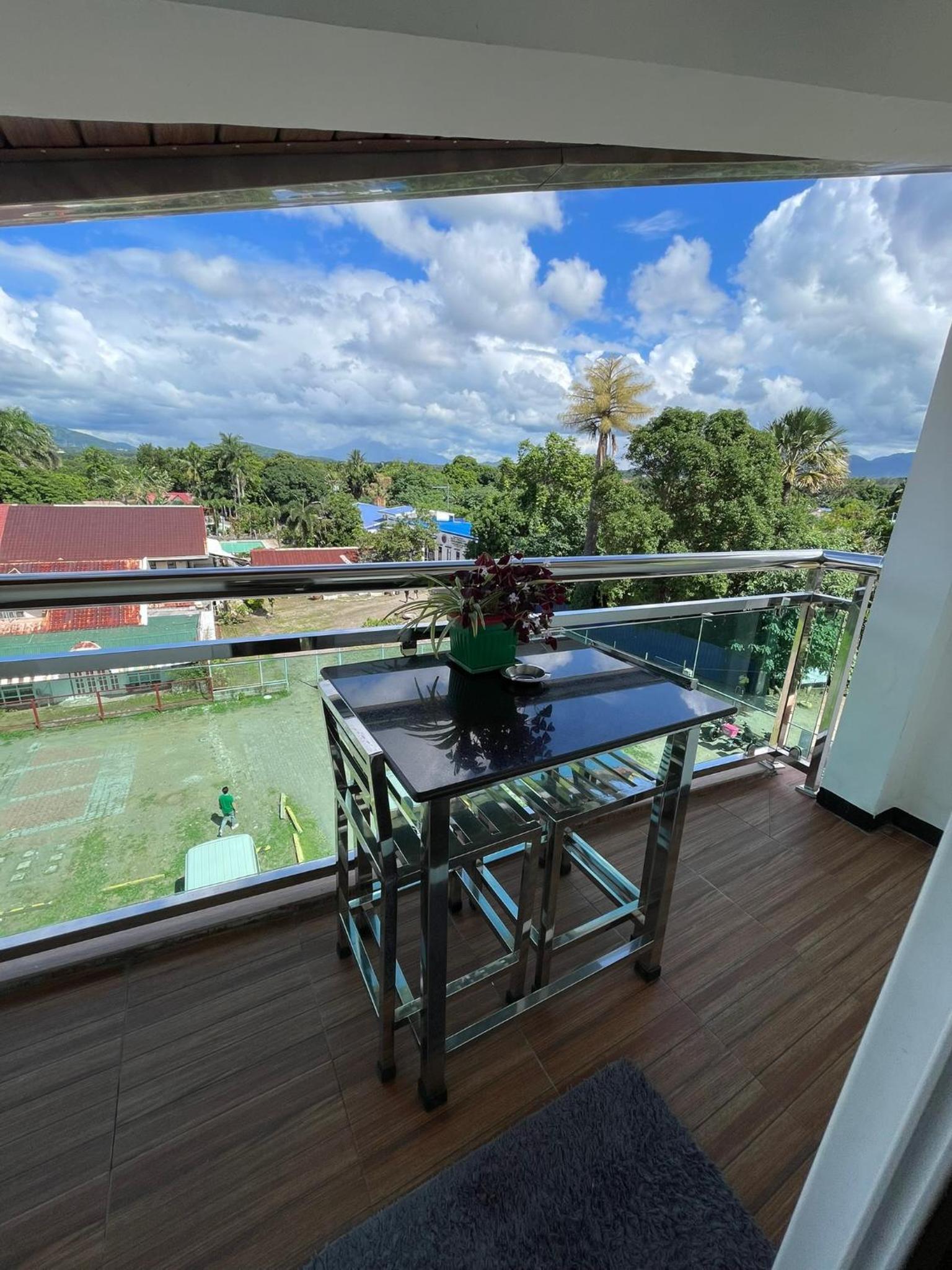 Junior Suite with Pool View - Photo 6