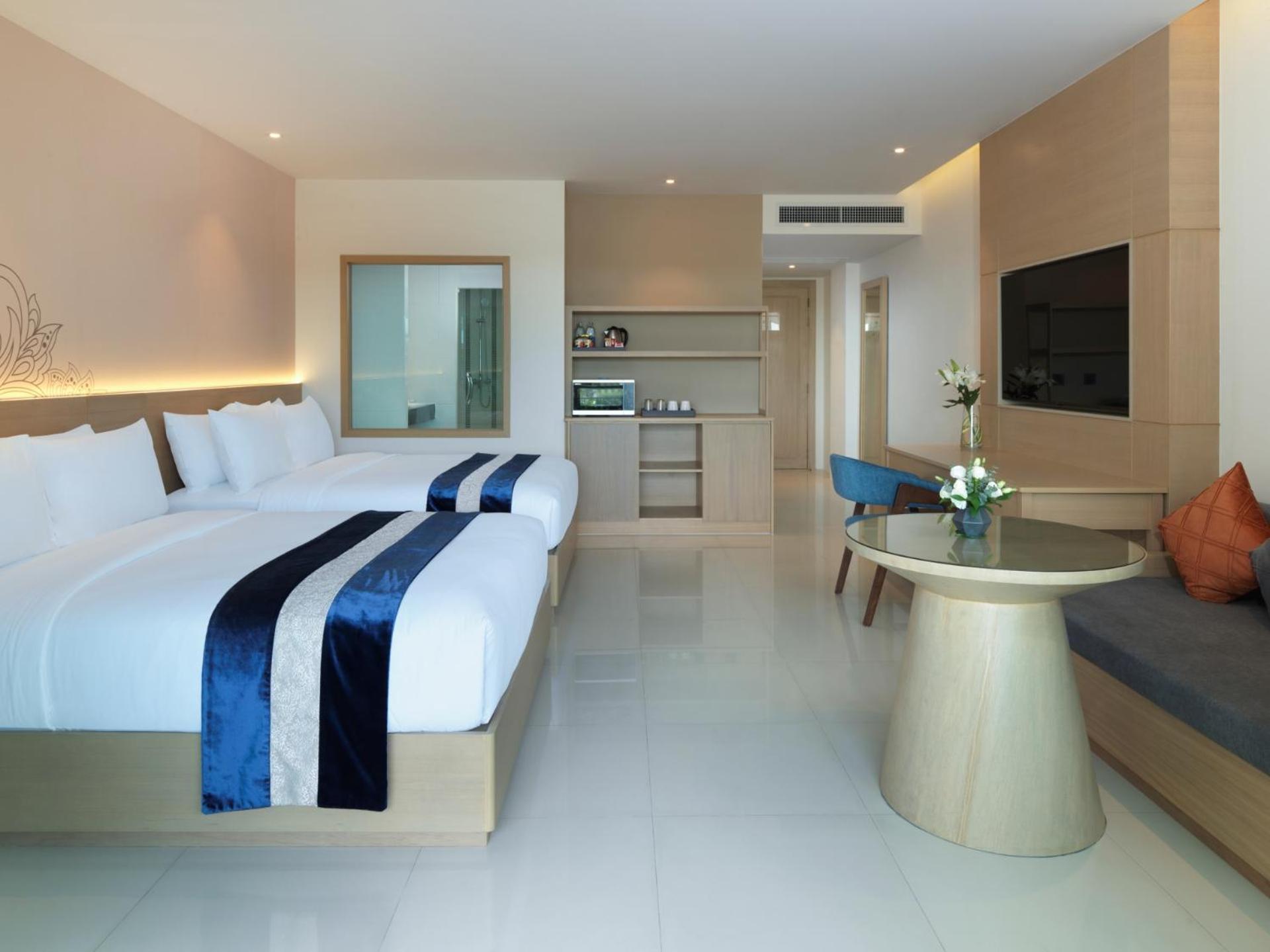 Grand Deluxe Room