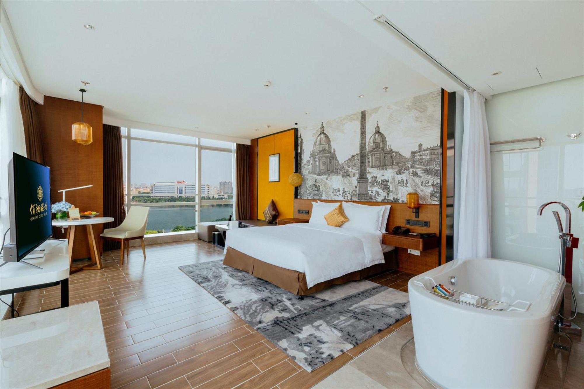 Deluxe Suite