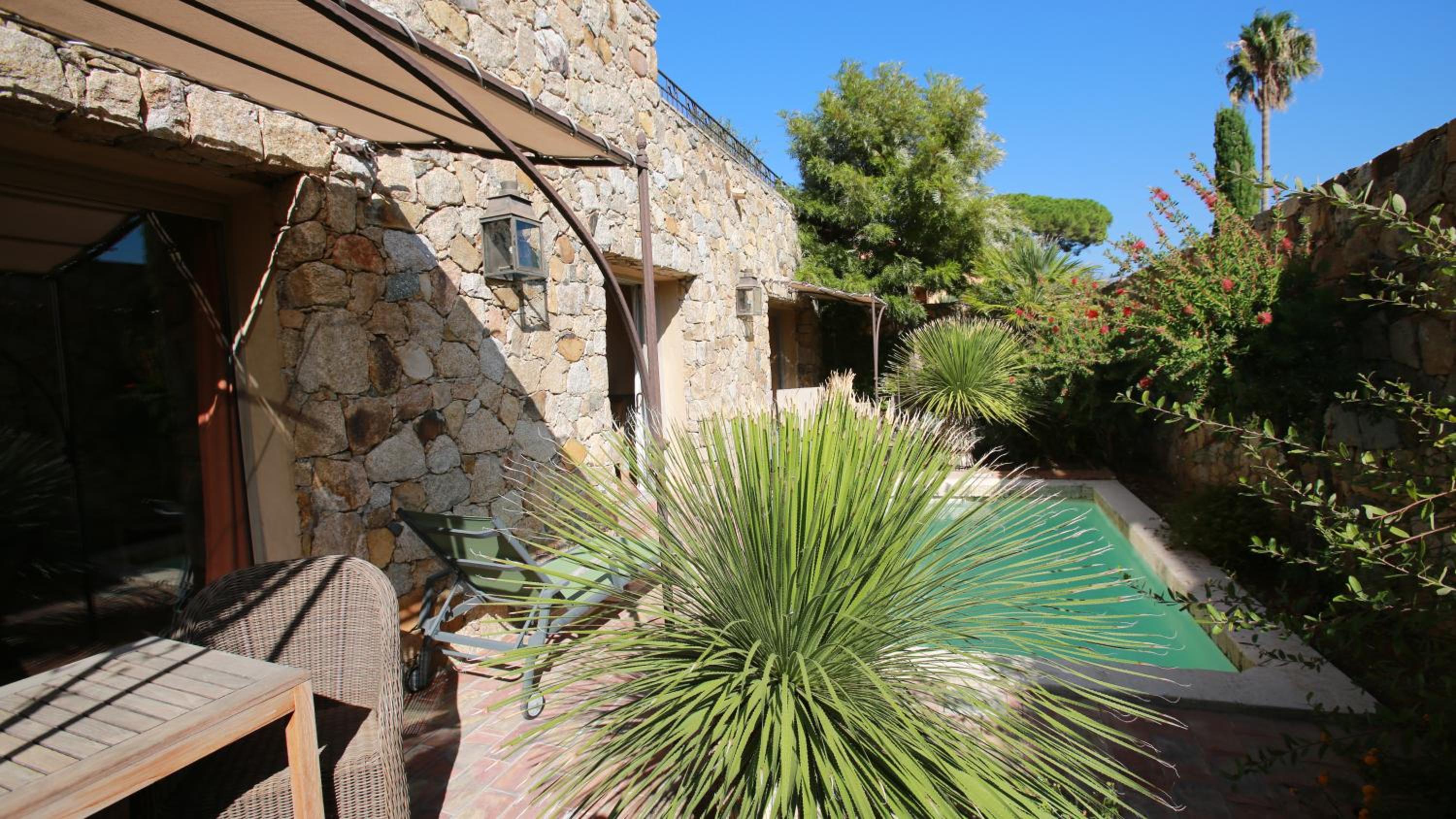 Family Villa - Photo 7