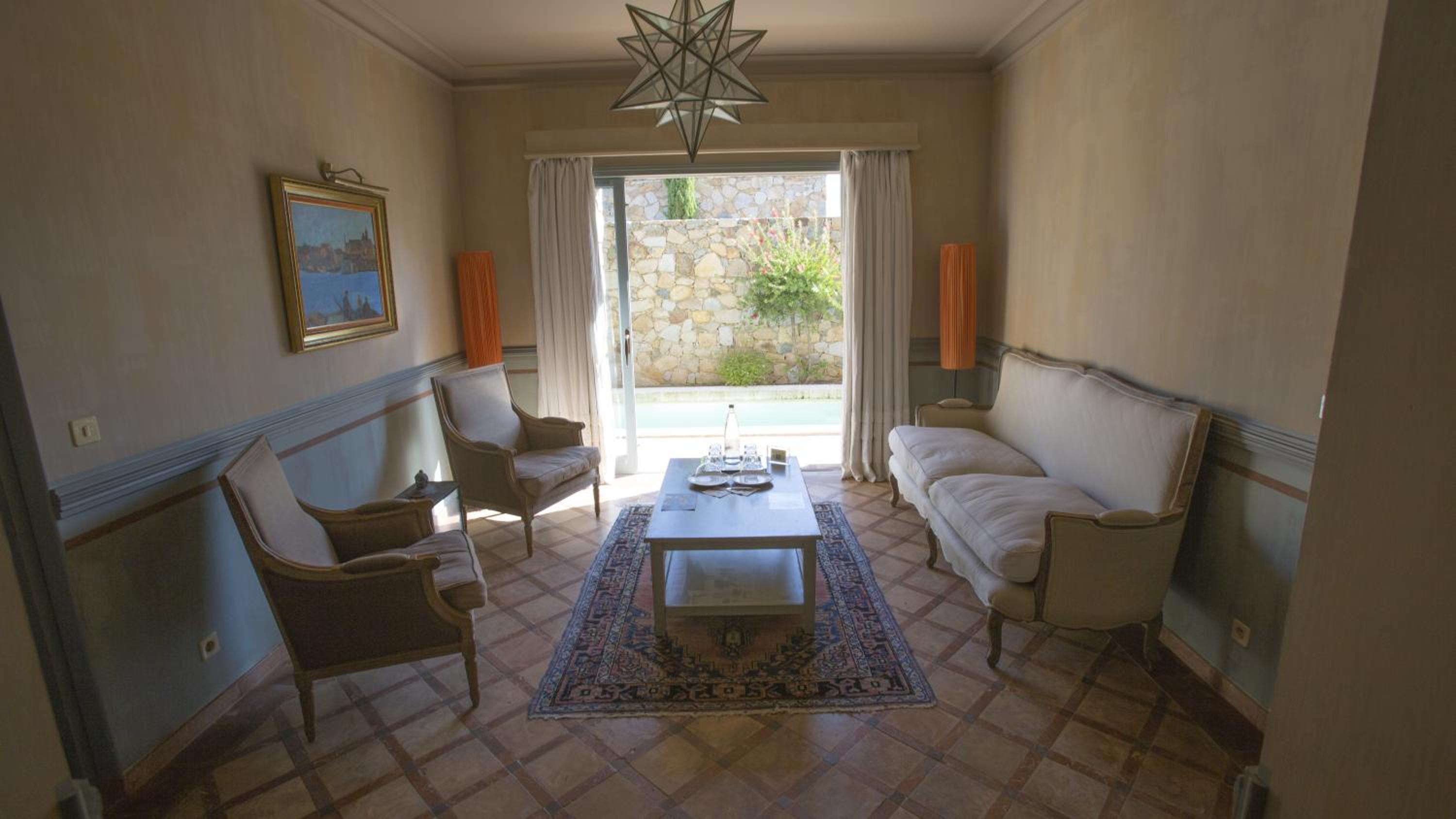 Family Villa - Photo 9