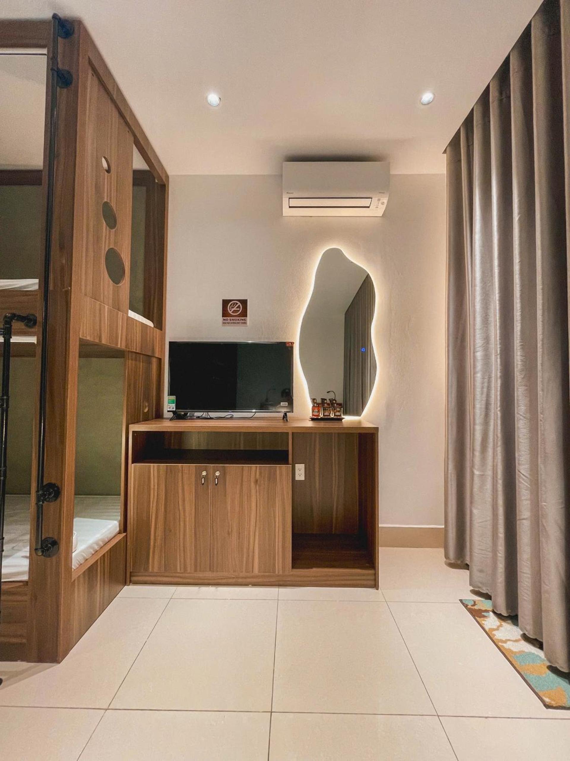 Family Suite with Balcony photo 3