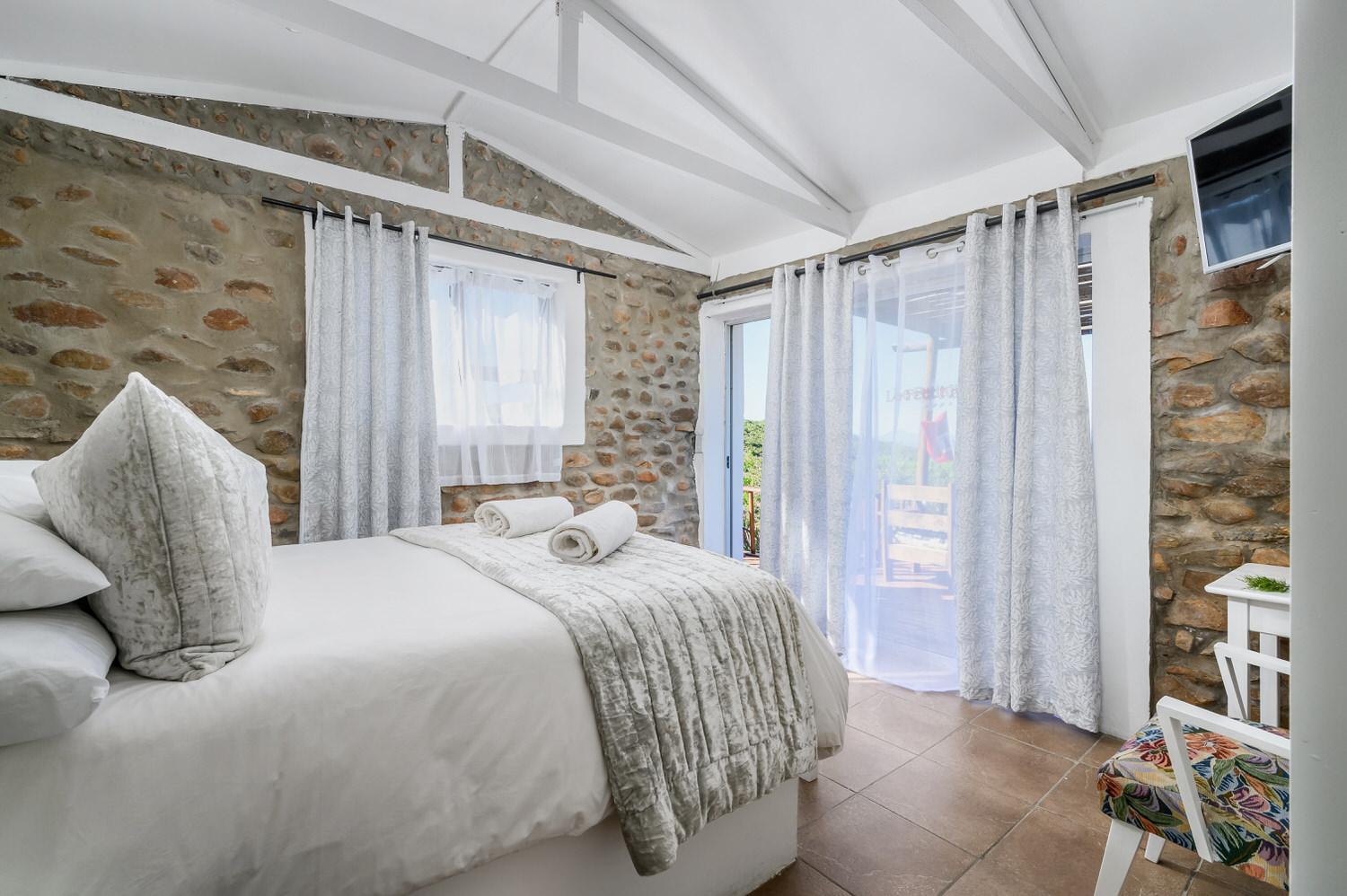 Honeymoon Suite photo 2