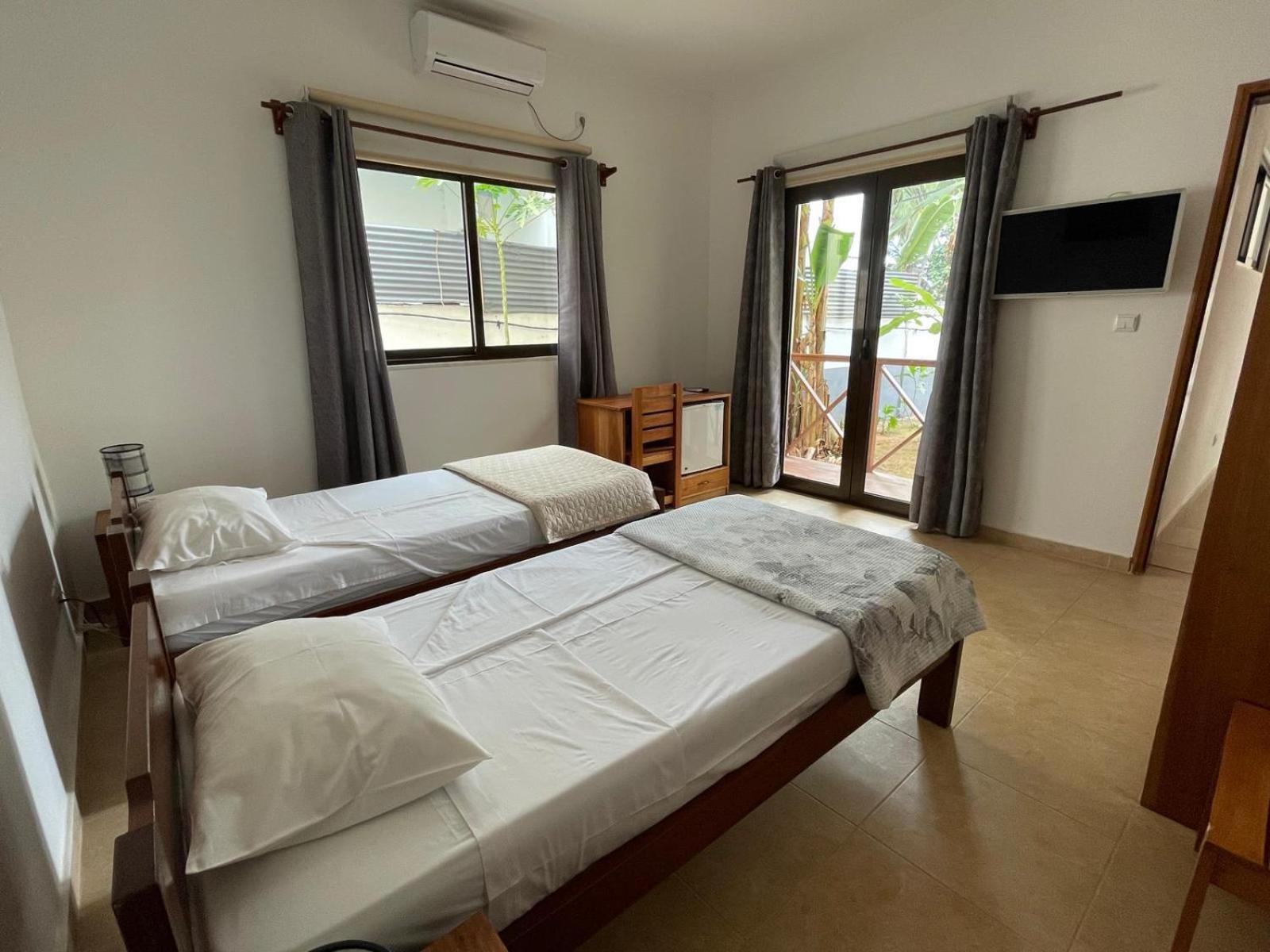 Deluxe Double or Twin Room with Balcony photo 3