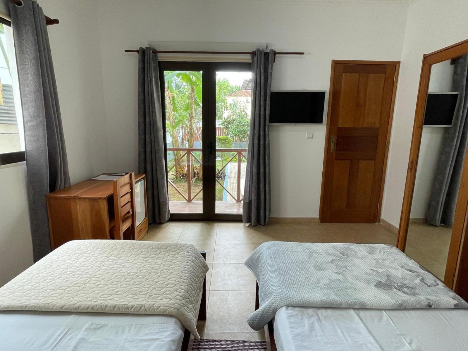 Deluxe Double or Twin Room with Balcony photo 2