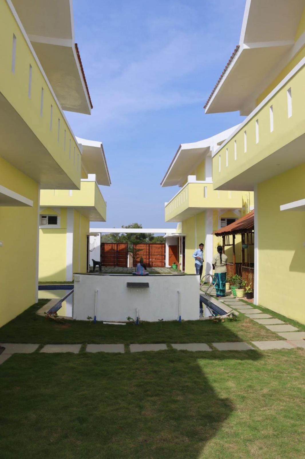 Four-Bedroom House photo 2