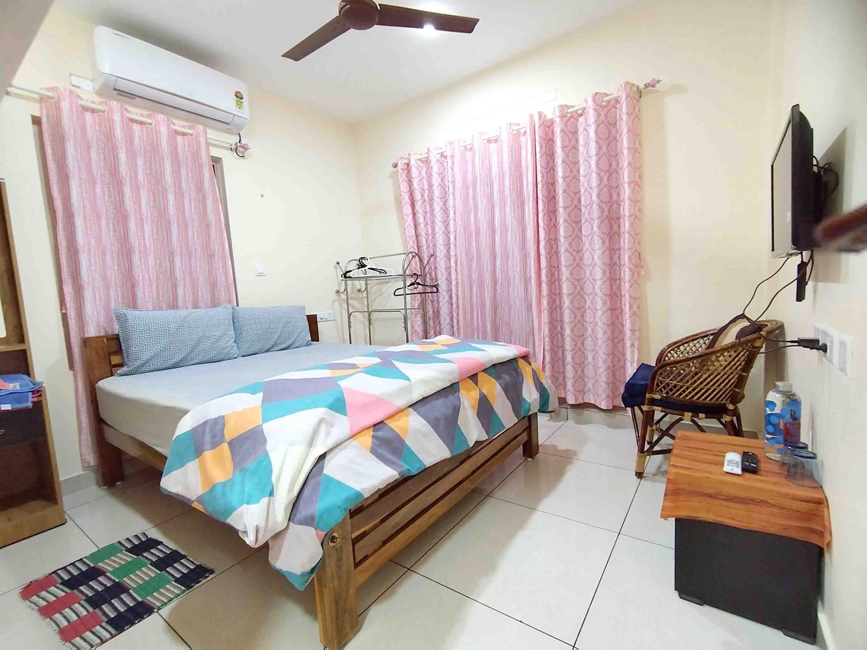Family Room With Balcony photo 1