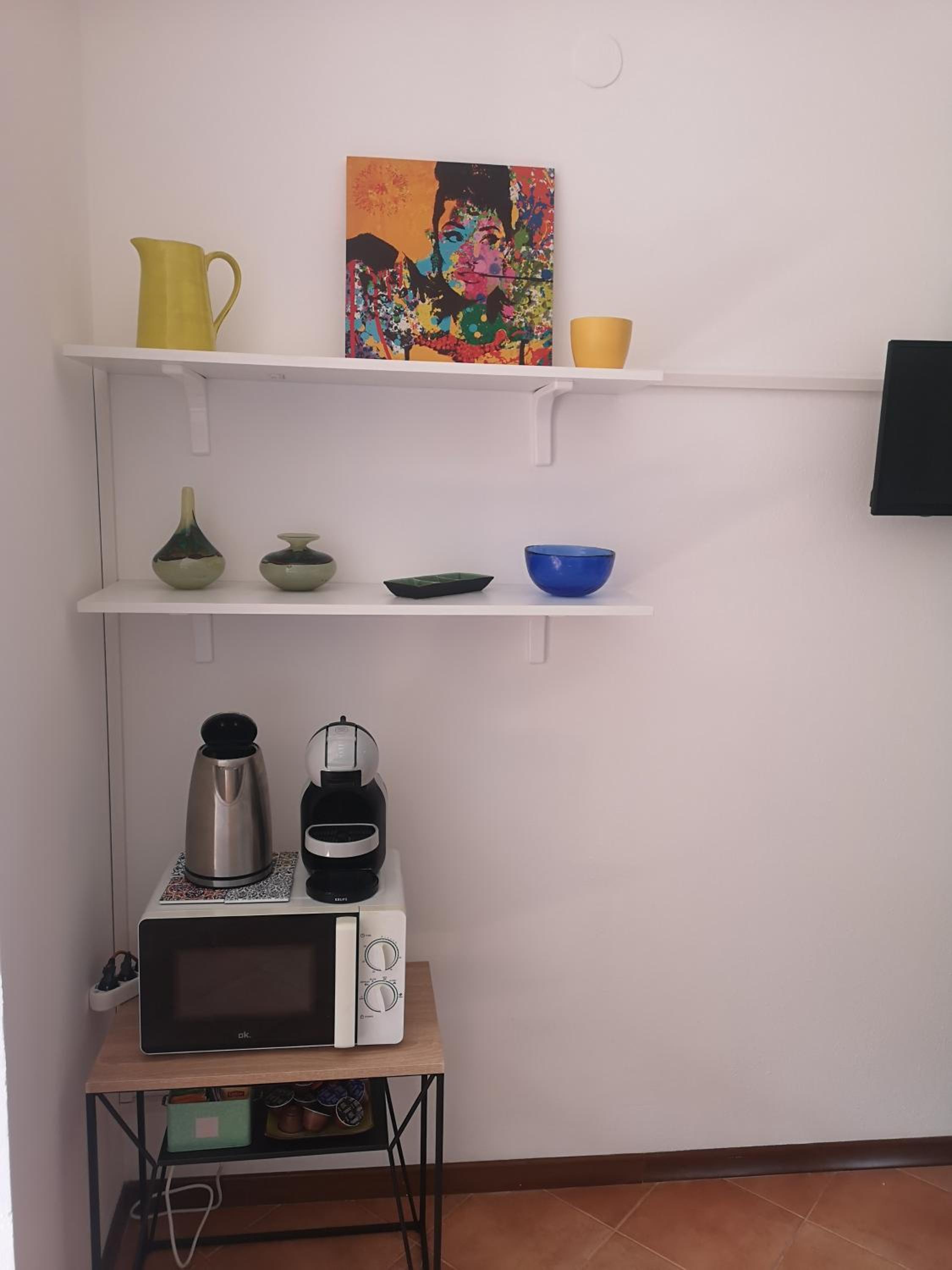 One-Bedroom Apartment photo 2
