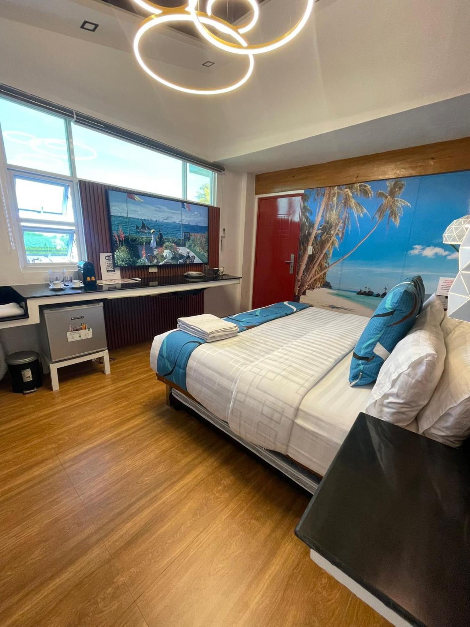 Superior Suite - Photo 2