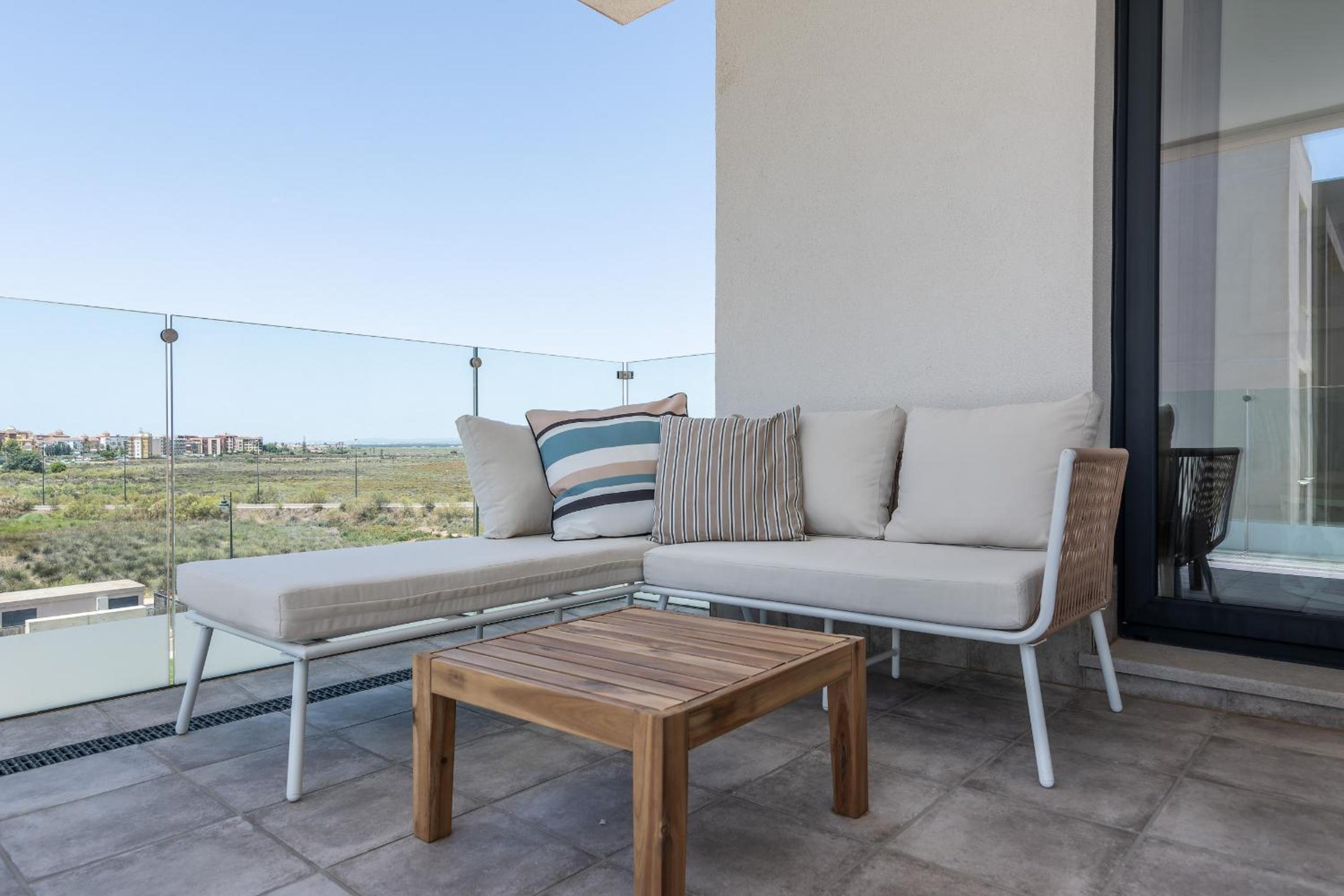 Apartamento de Dos Habitaciones con Terraza