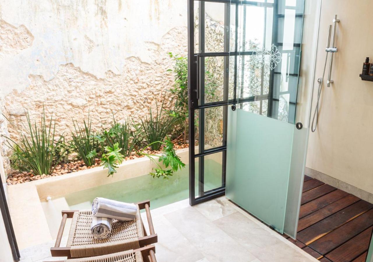 JUNIOR SUITE WITH PLUNGE POOL - Photo 2