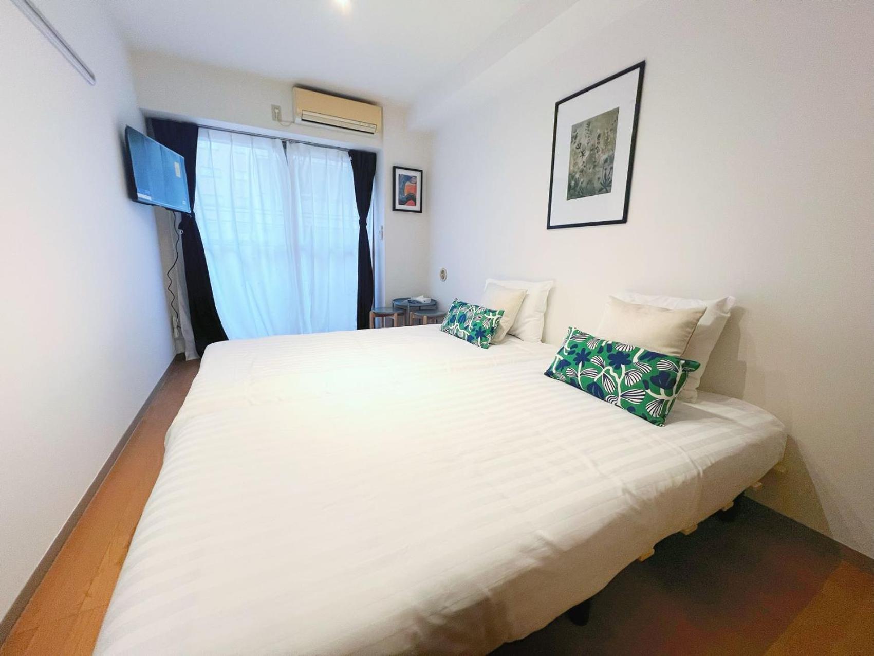 One-Bedroom Apartment photo 2