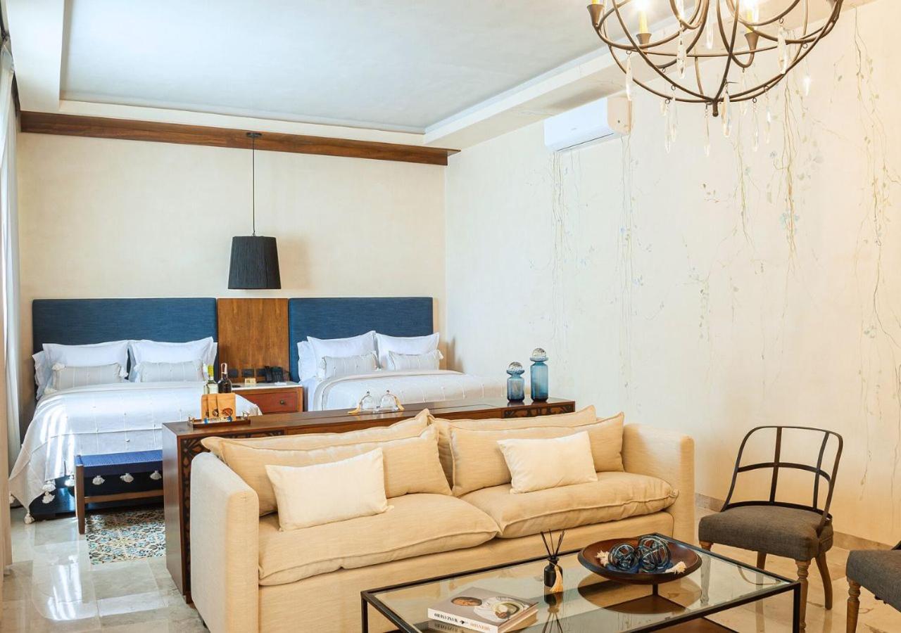 PREMIUM SUITE DOUBLE WITH BATHTUB - Photo 1