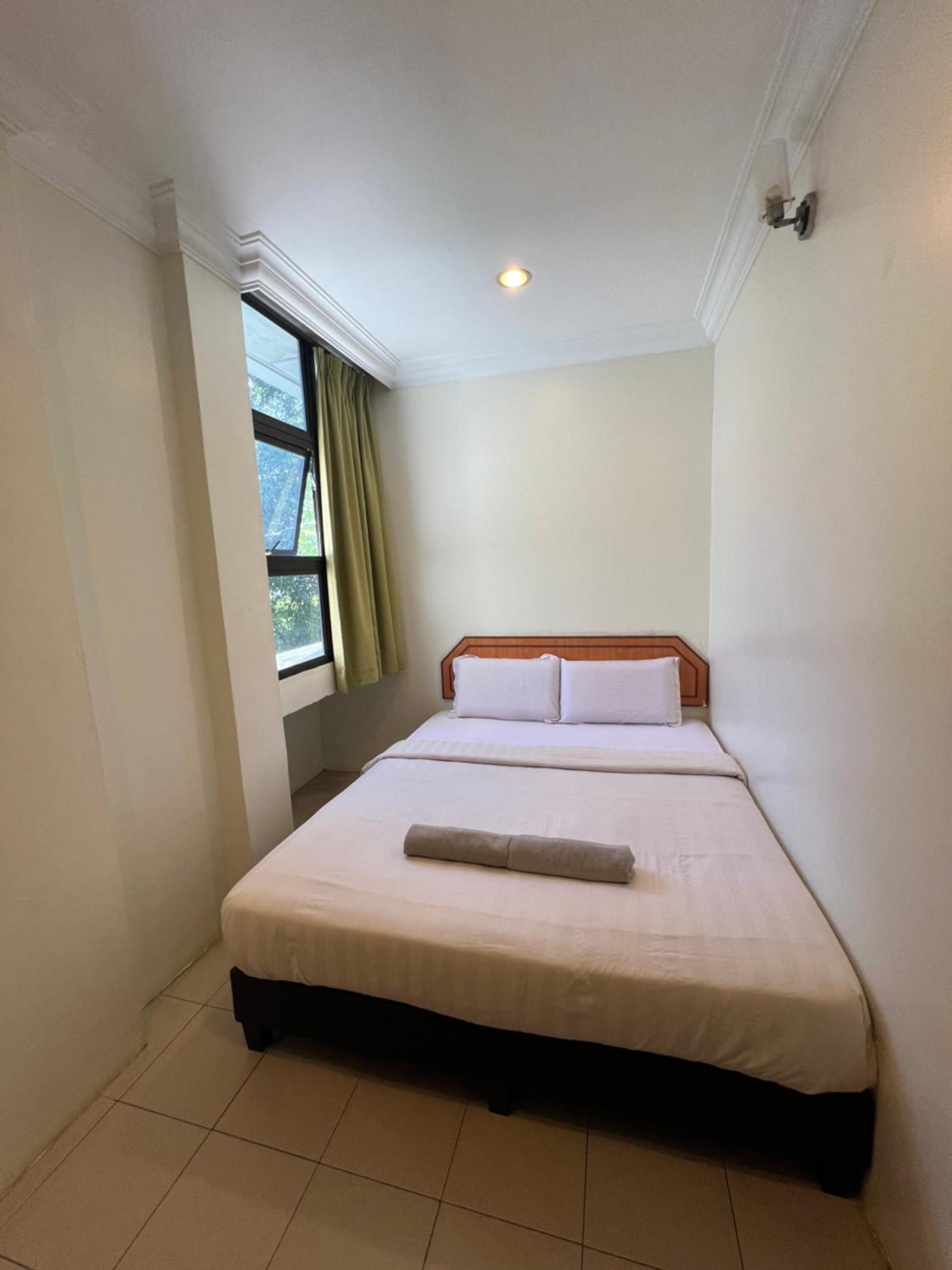 Standard King Room photo 1