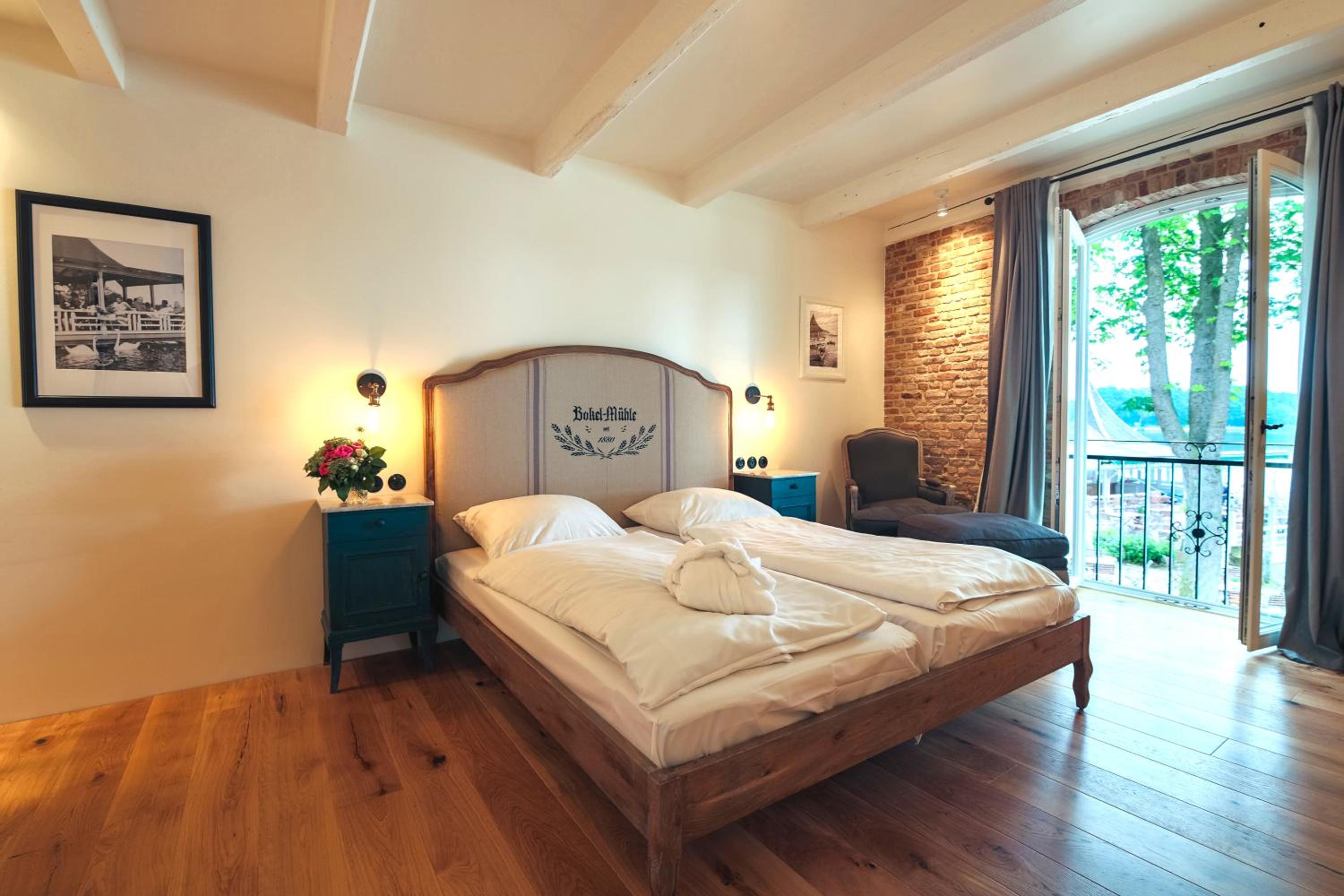 Superior Double Room with Lake View photo 2