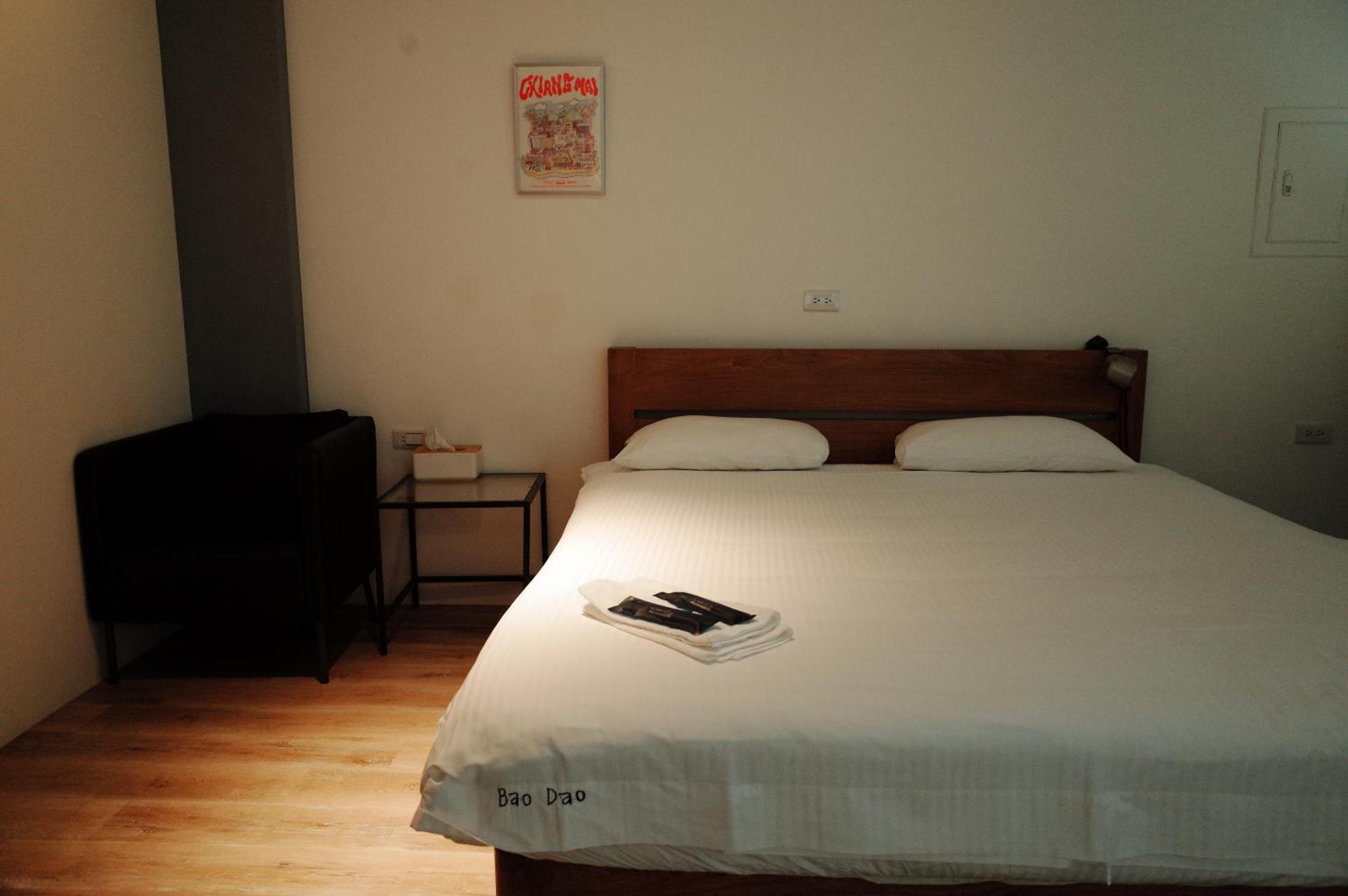 Large Double Room photo 3