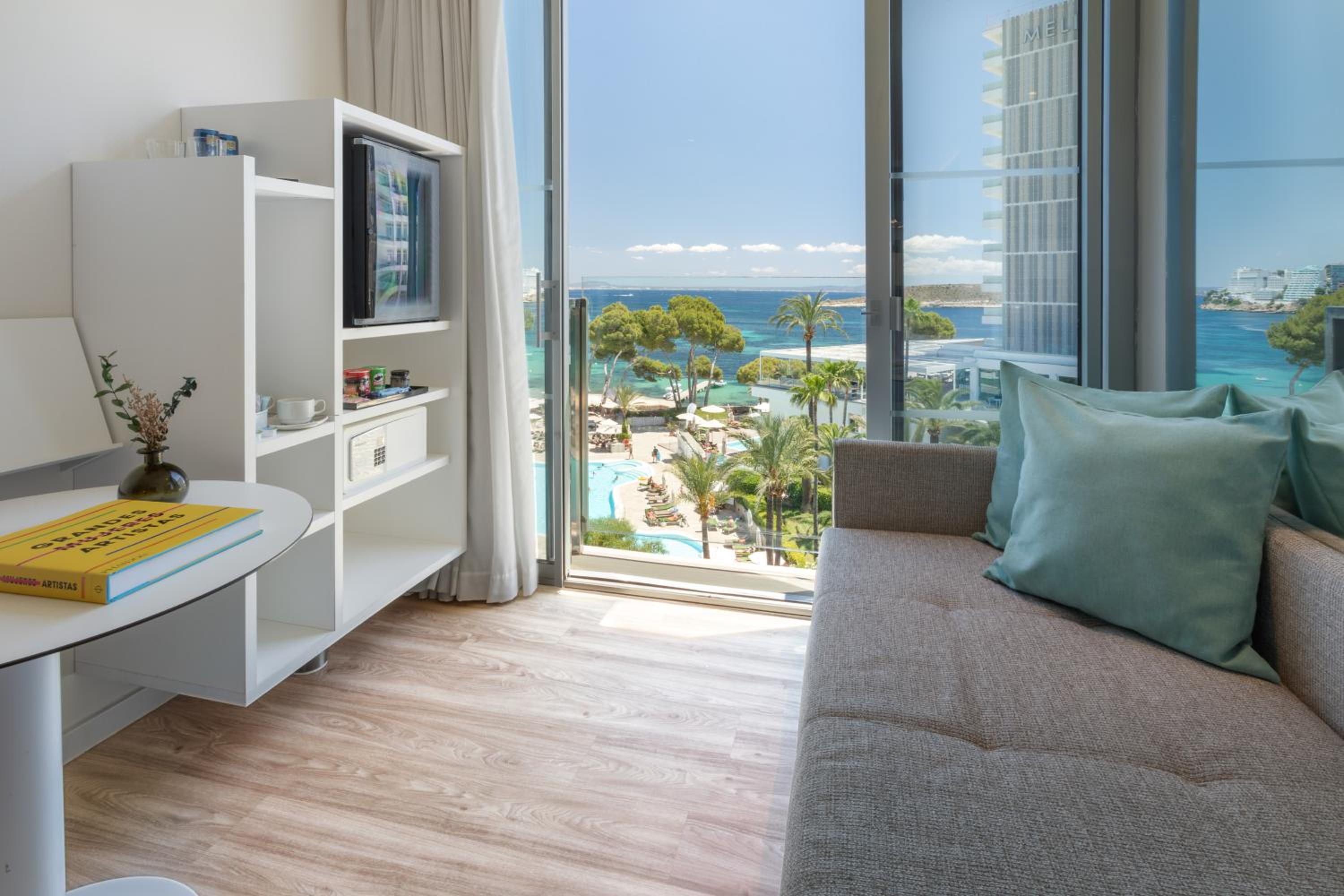 Standard Side Sea View - Photo 8