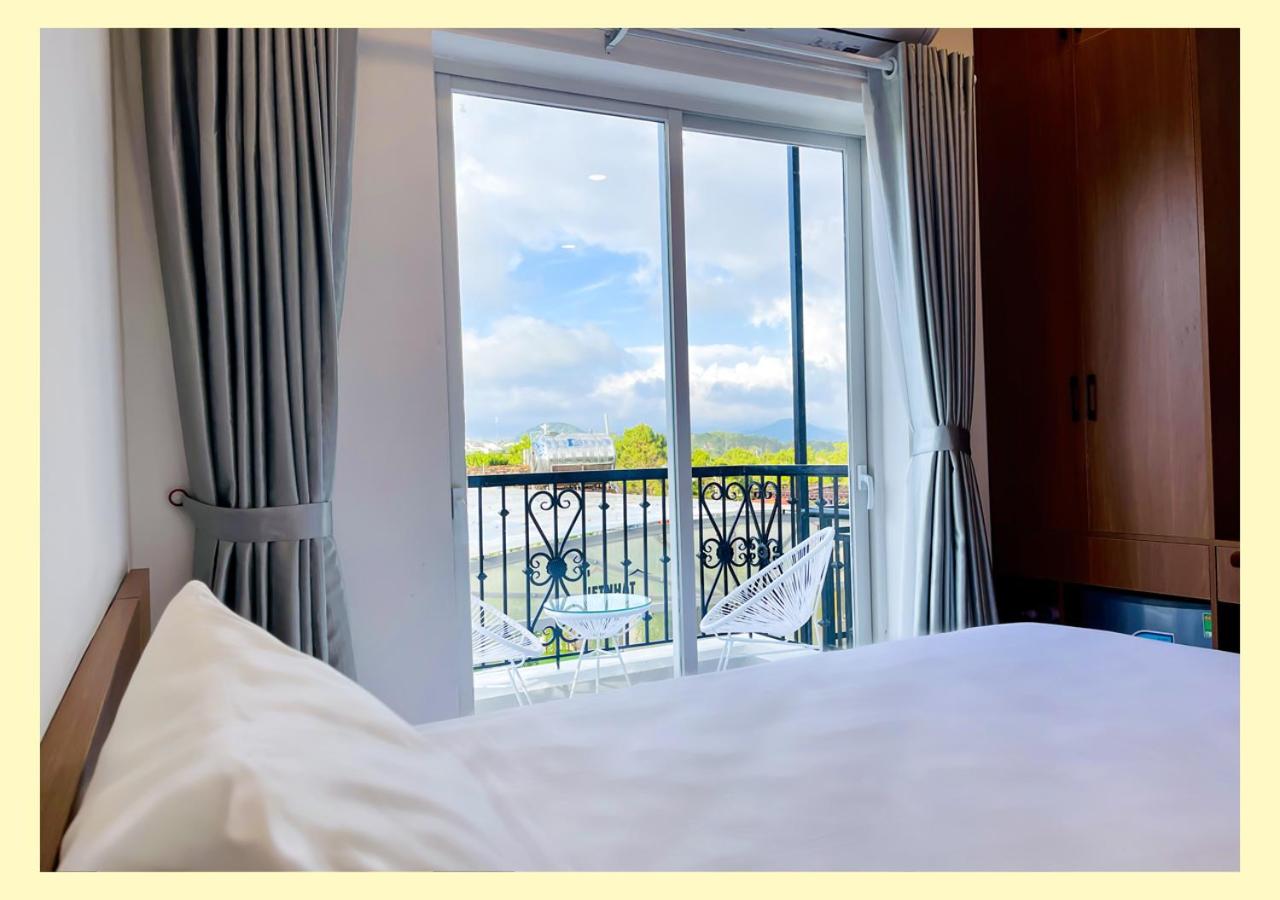 Double Room with Balcony photo 2