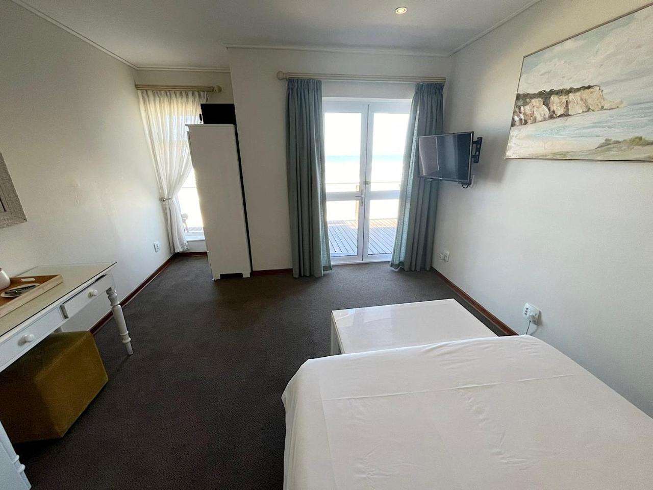 Luxury Double or Twin Room 6 - Photo 16