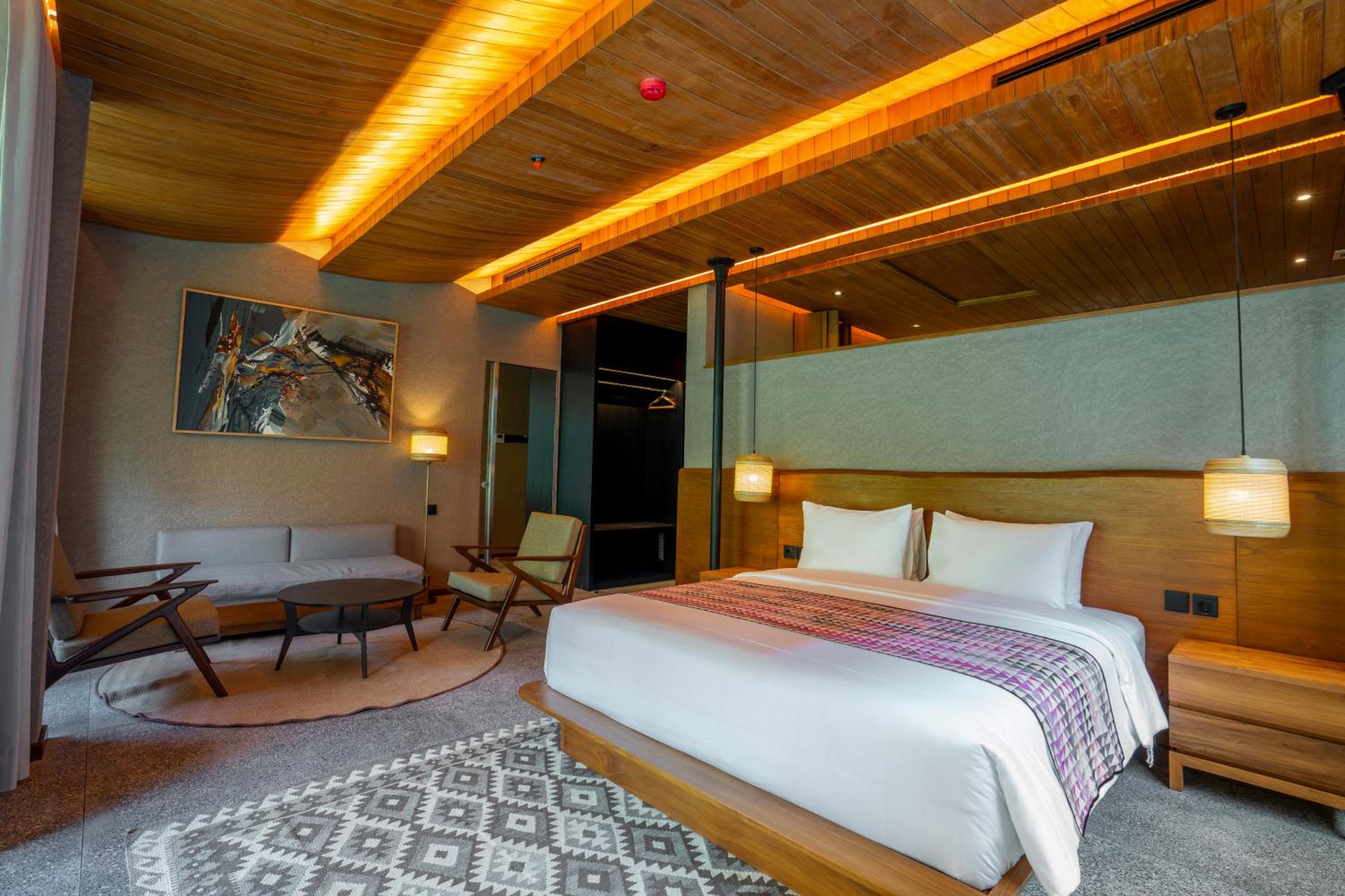Suite Room Pool Access Double
