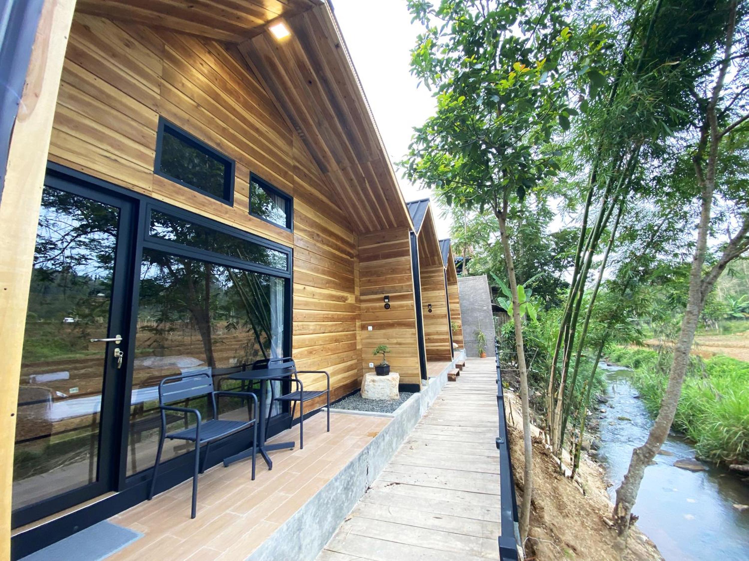 Deluxe Double or Twin Room with River View photo 3