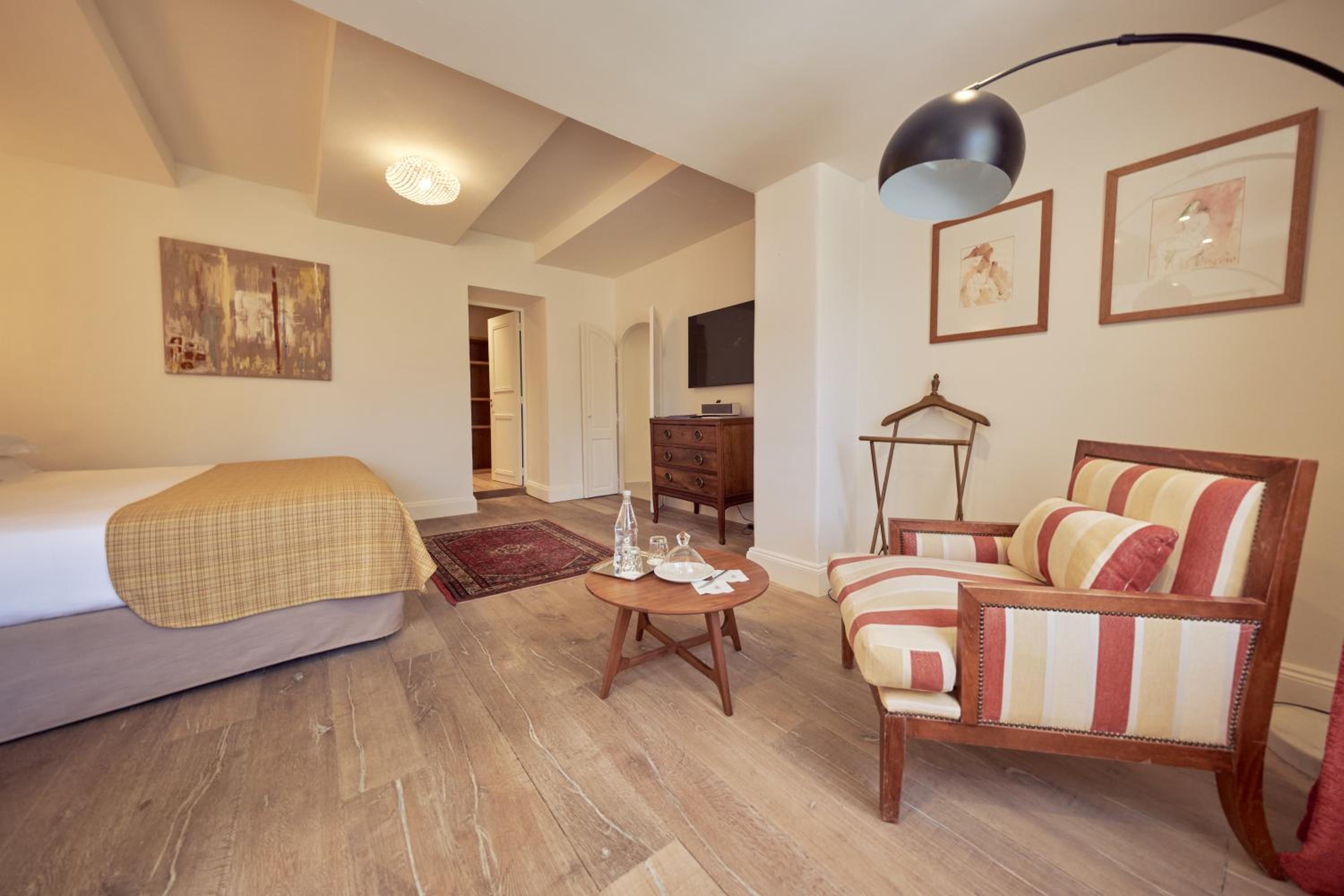 Suite Demeure - Garden View - Photo 2