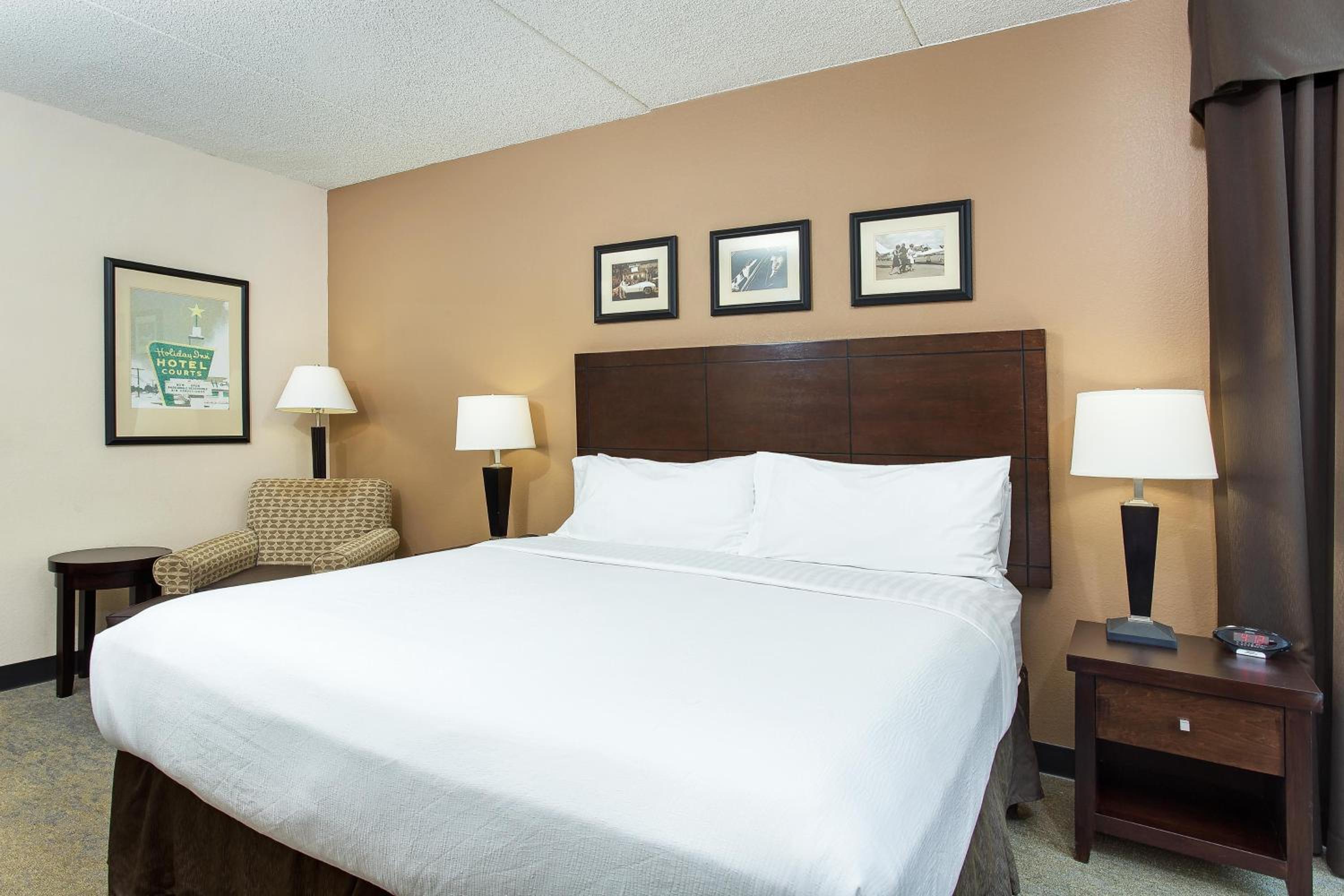 Standard Room - Photo 1