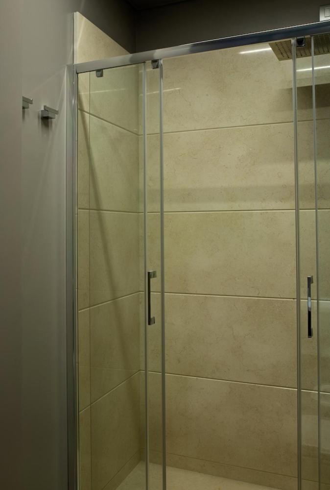 Deluxe Double Room - Photo 6