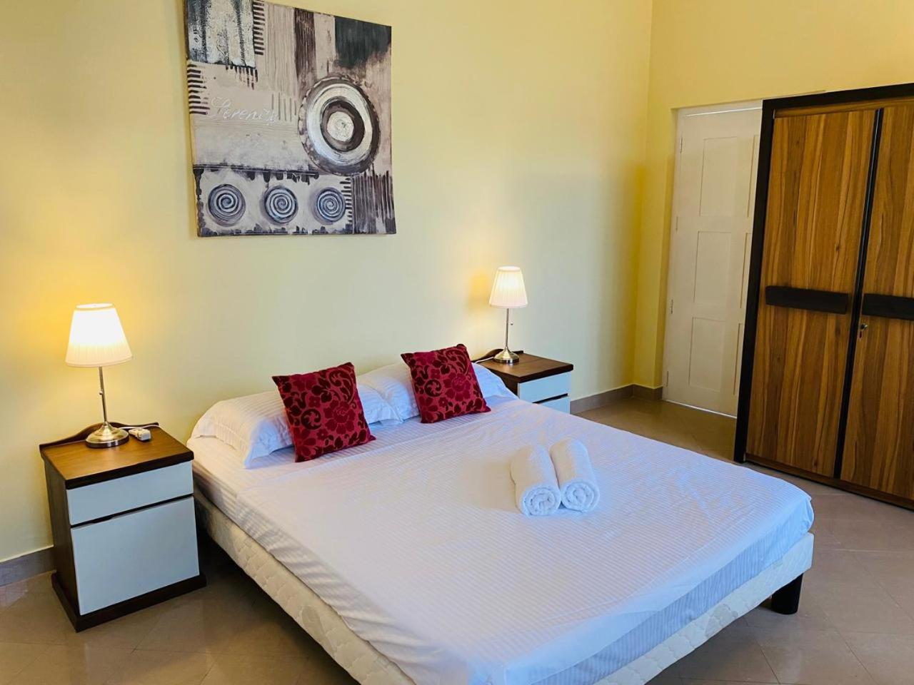 Double Room With Private Bathroom photo 1