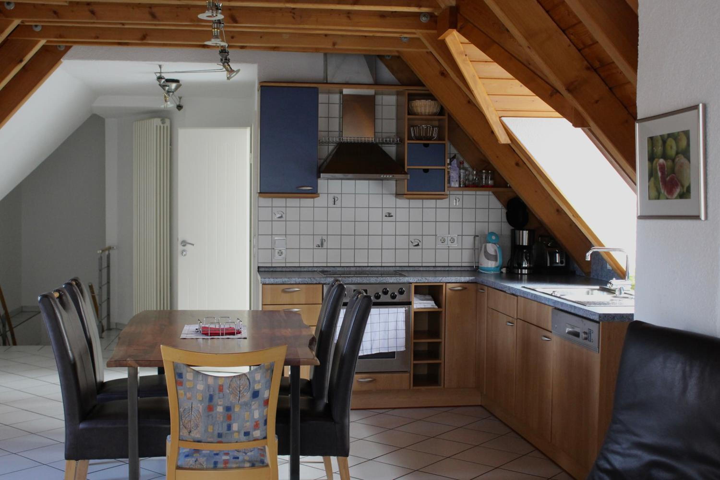 Apartment with Terrace - Photo 3