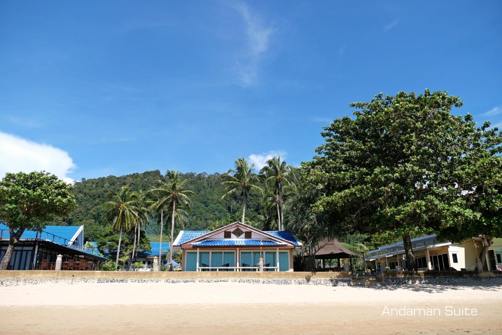 Villa with Sea View photo 2