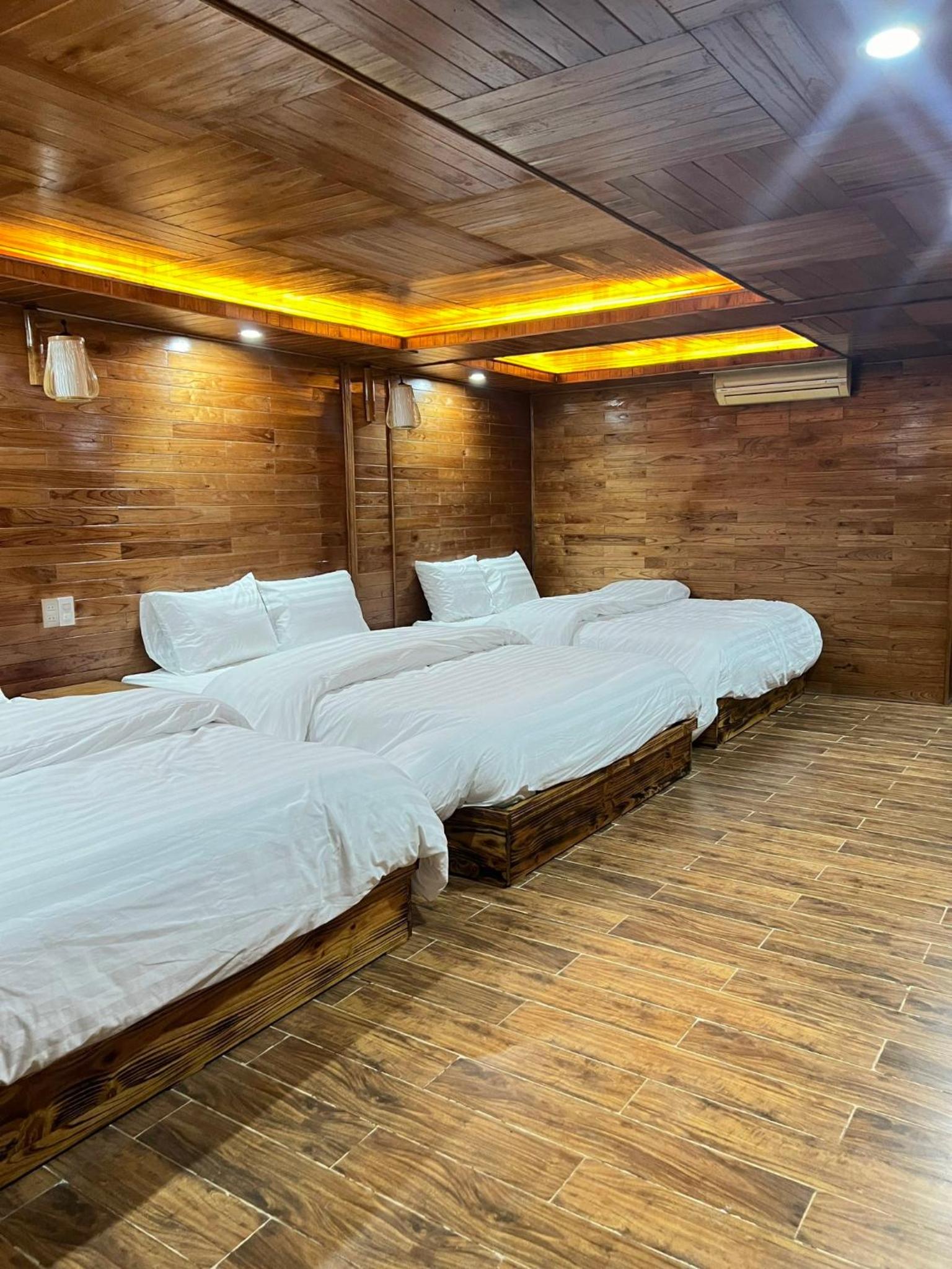 Mixed Dormitory Room