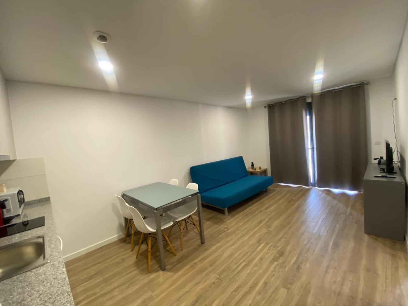 One-Bedroom Apartment with Garden View - Photo 12
