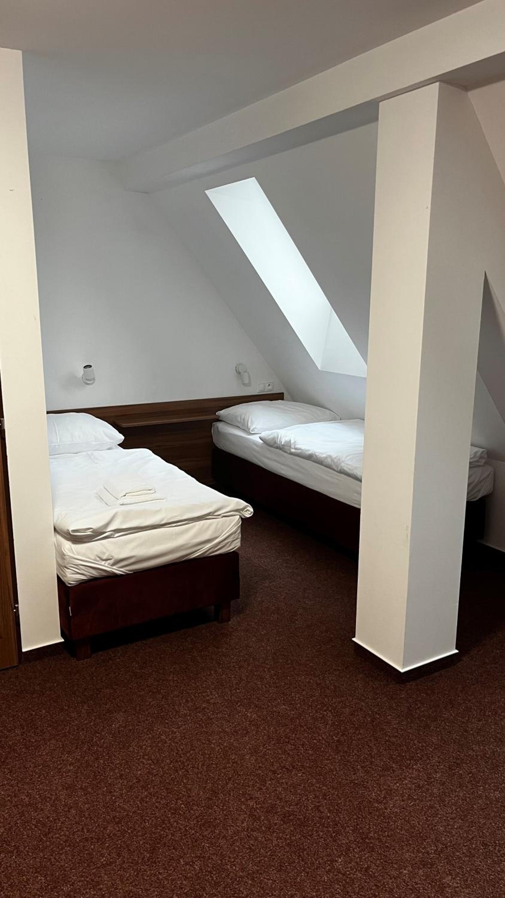 Economy Double Room - Photo 3