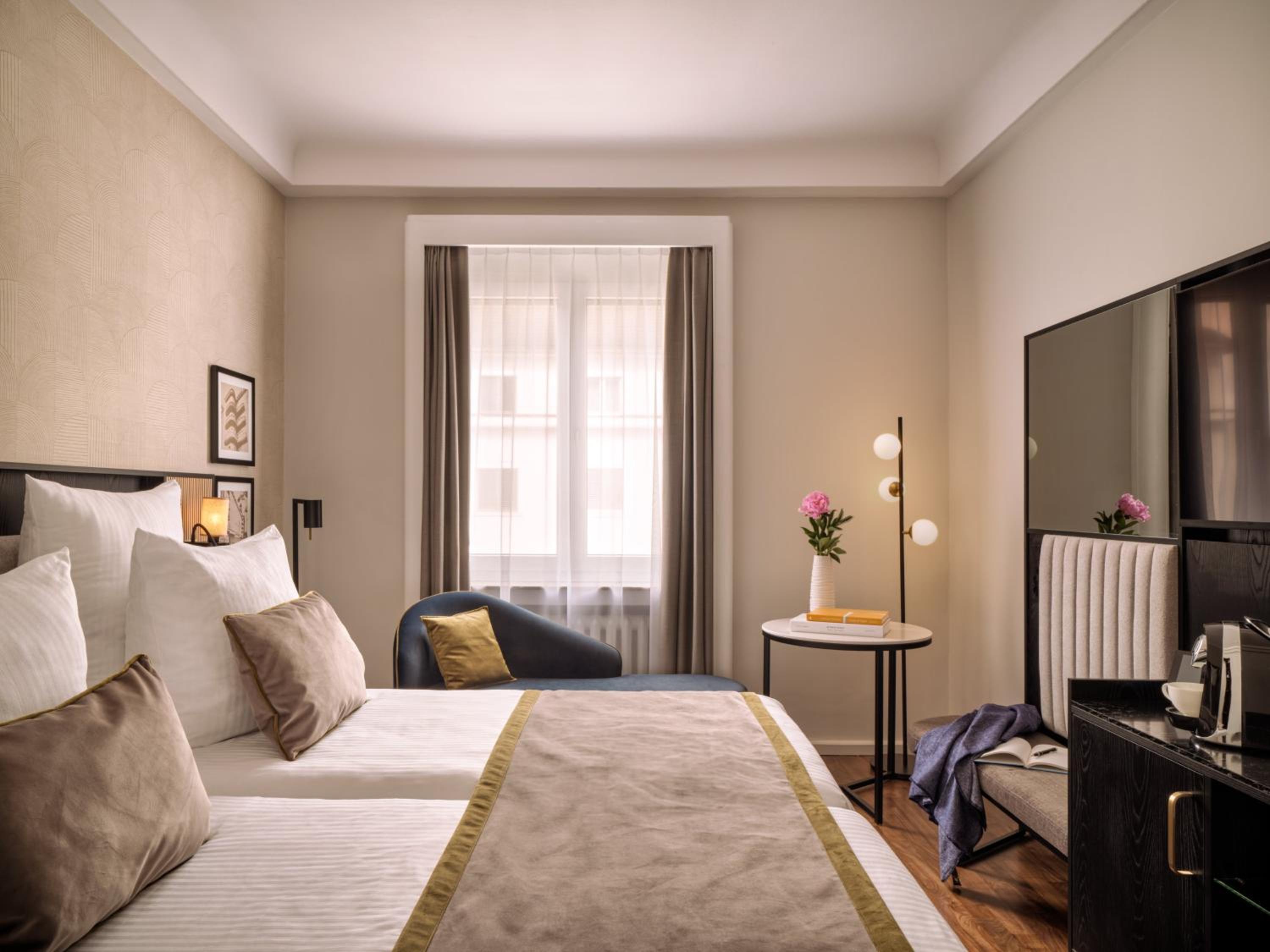 Superior Twin Room - Photo 2