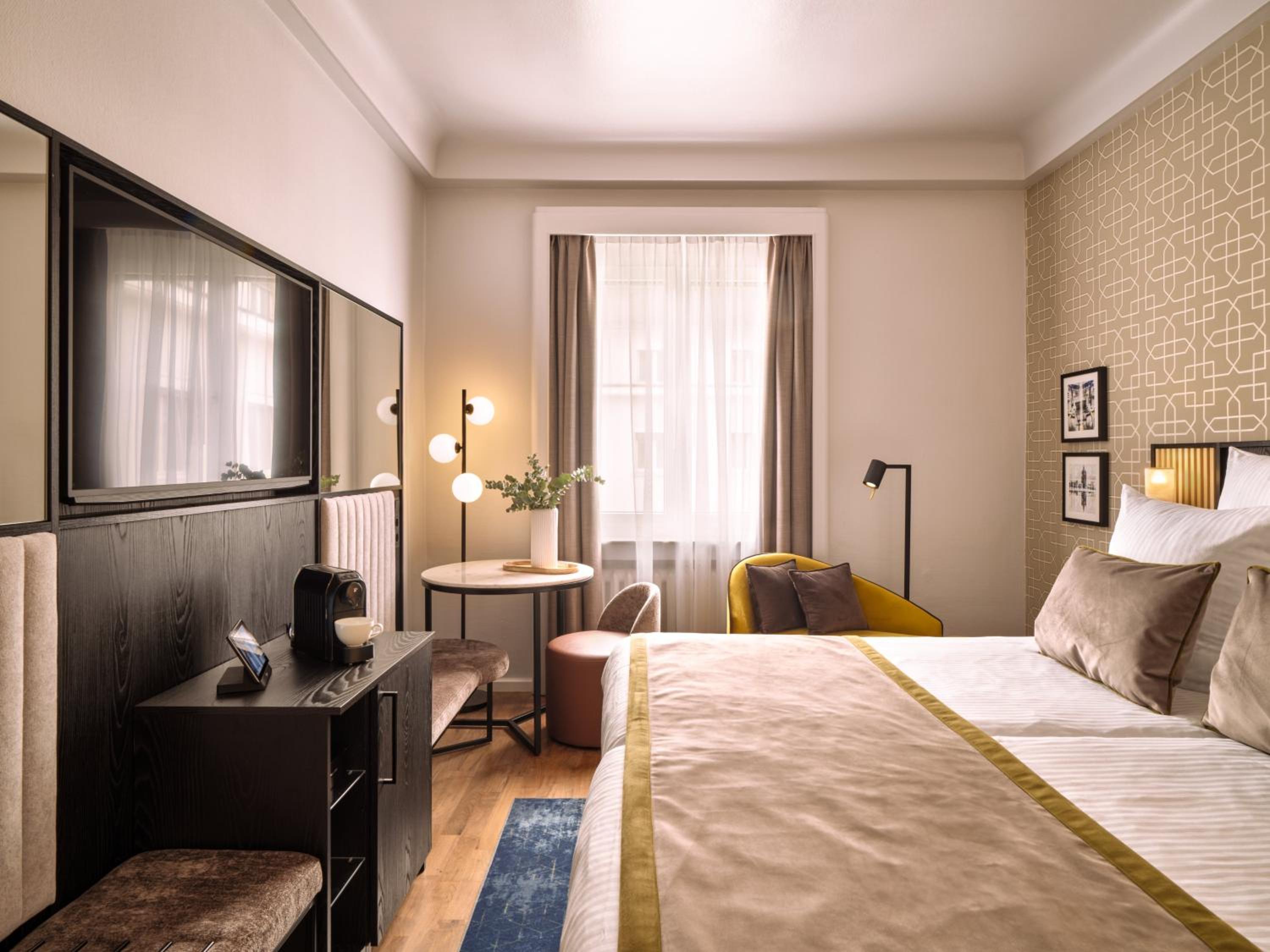 Executive Twin Room - Photo 4
