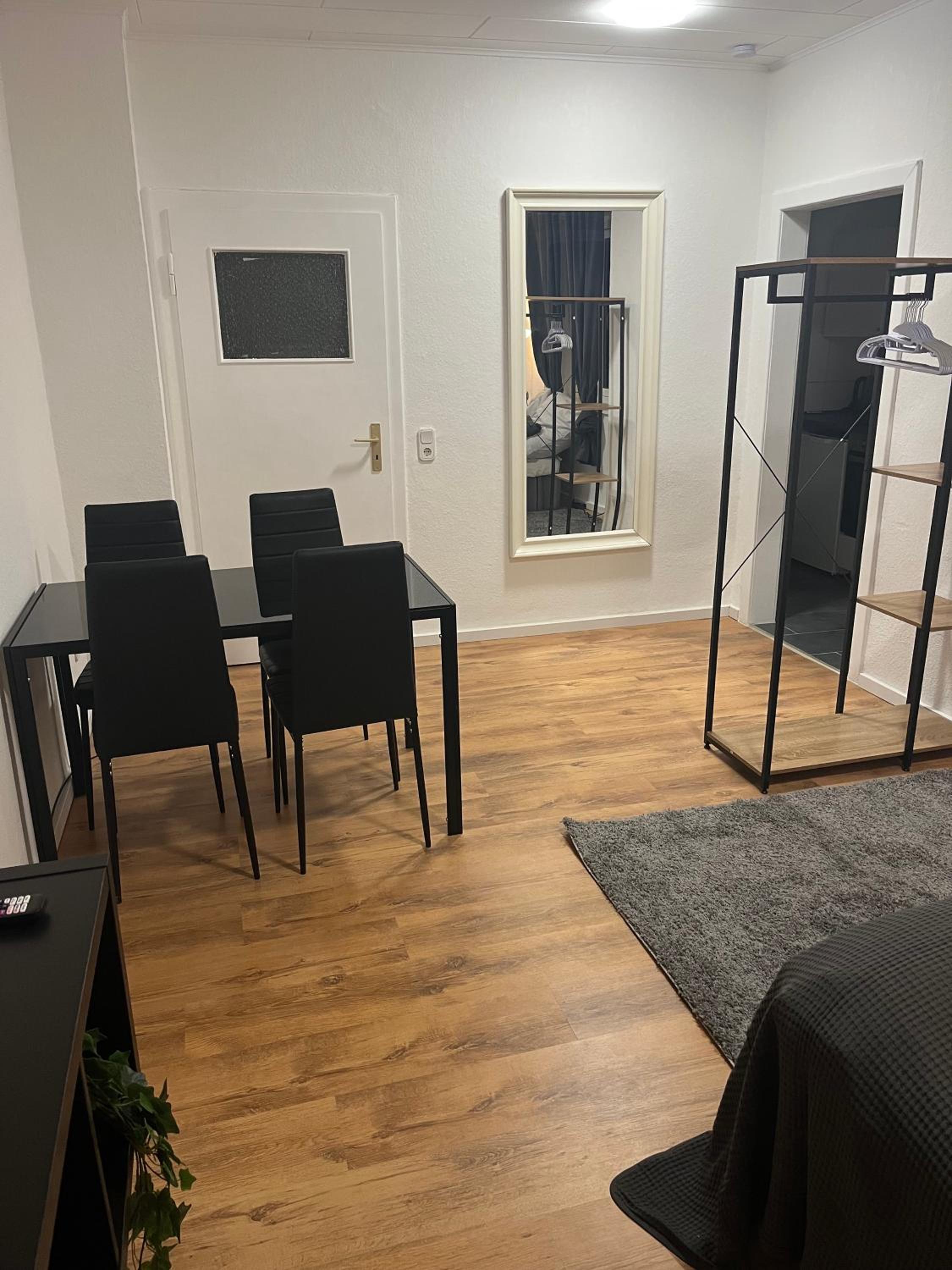 One-Bedroom Apartment photo 3