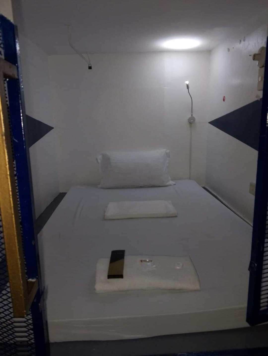 Mixed Dormitory Room
