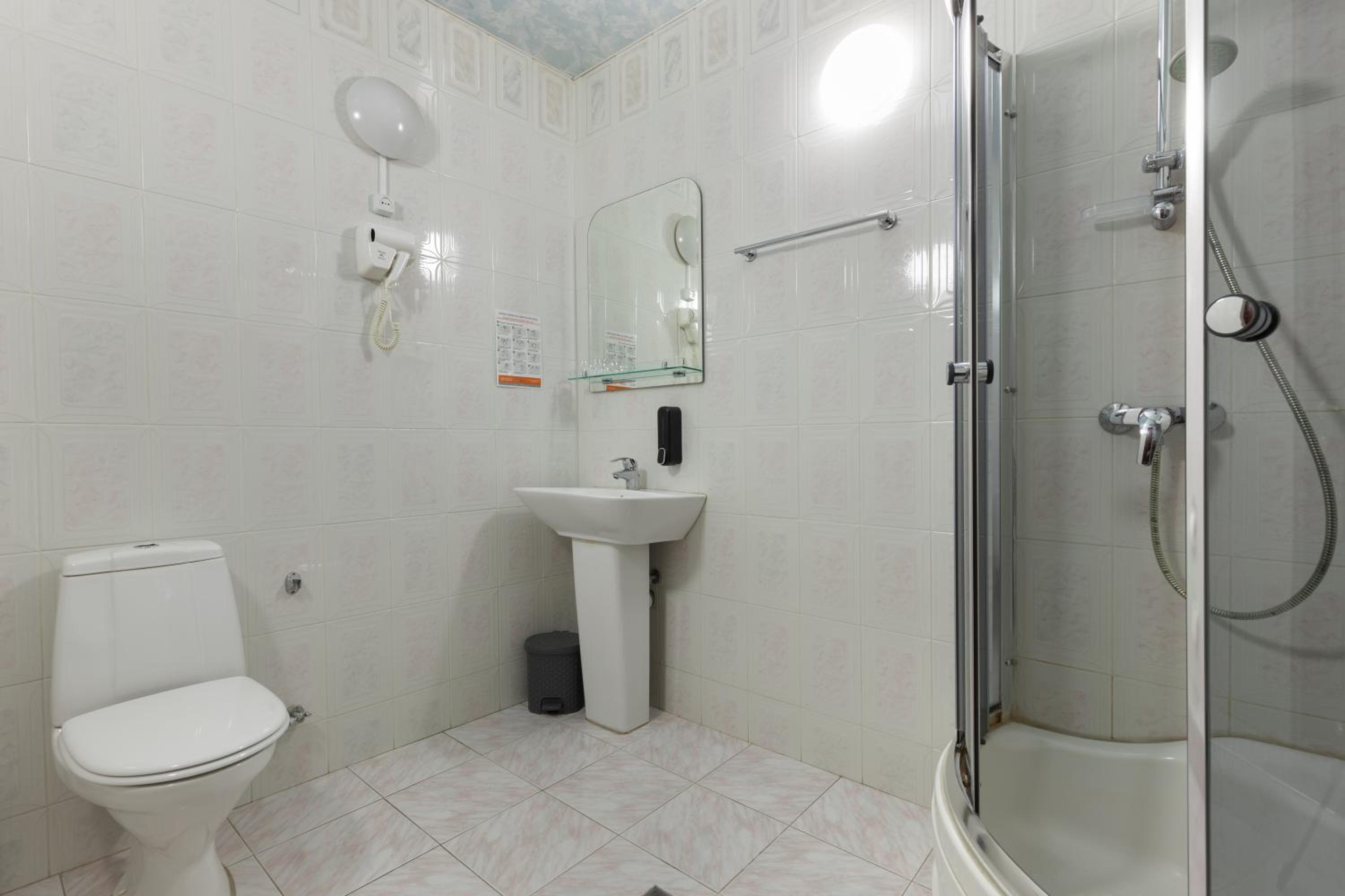 Deluxe Junior Suite - Photo 6